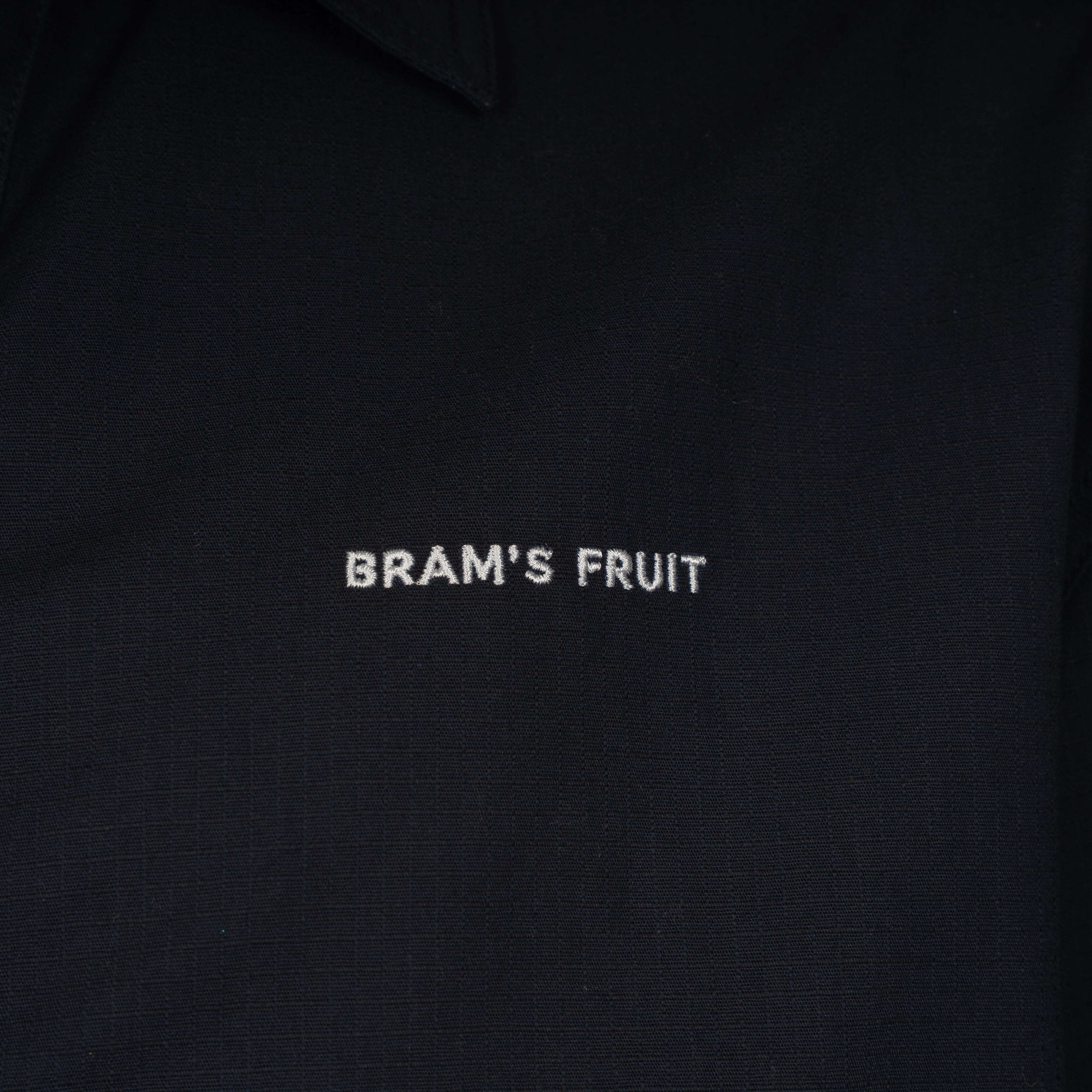 Bram's Fruit Jack Blauw | Ripstop Text Logo
