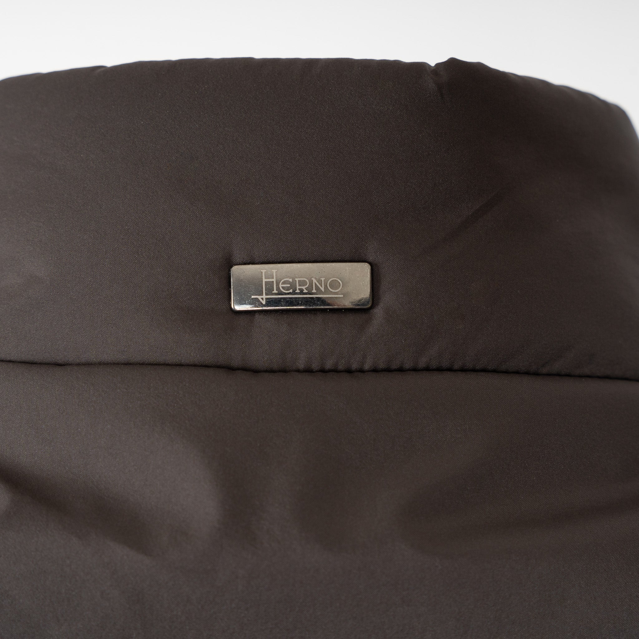 Herno Bodywarmer Bruin | Globe Lab