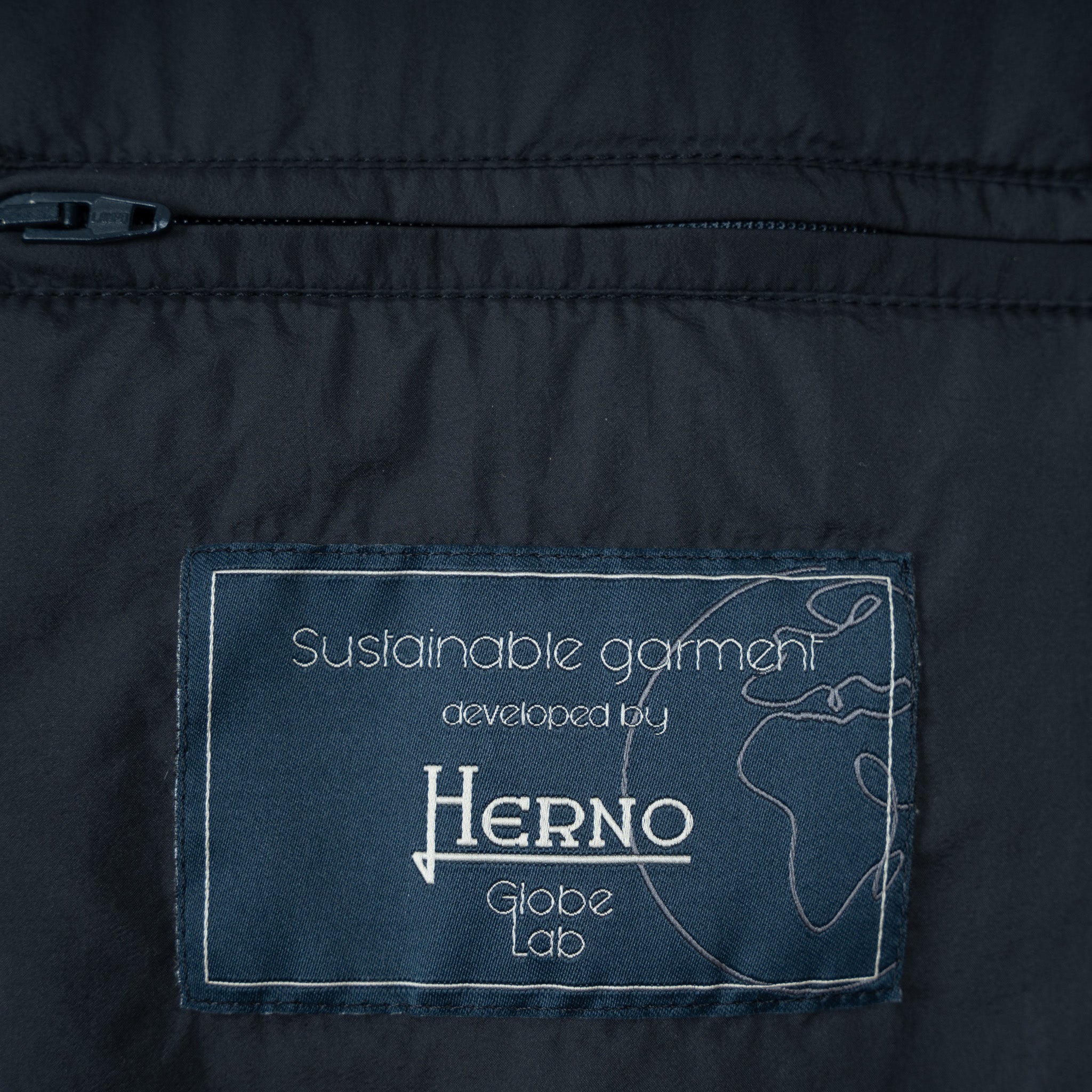 Herno Bodywarmer Blauw | Globe Lab