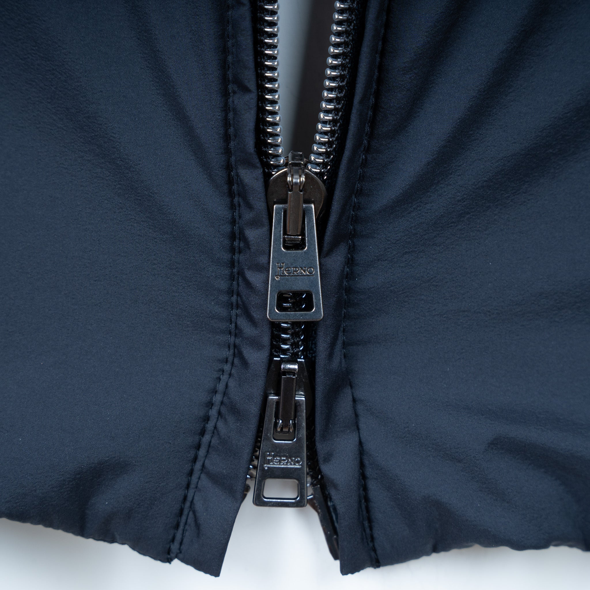 Herno Bodywarmer Blauw | Globe Lab