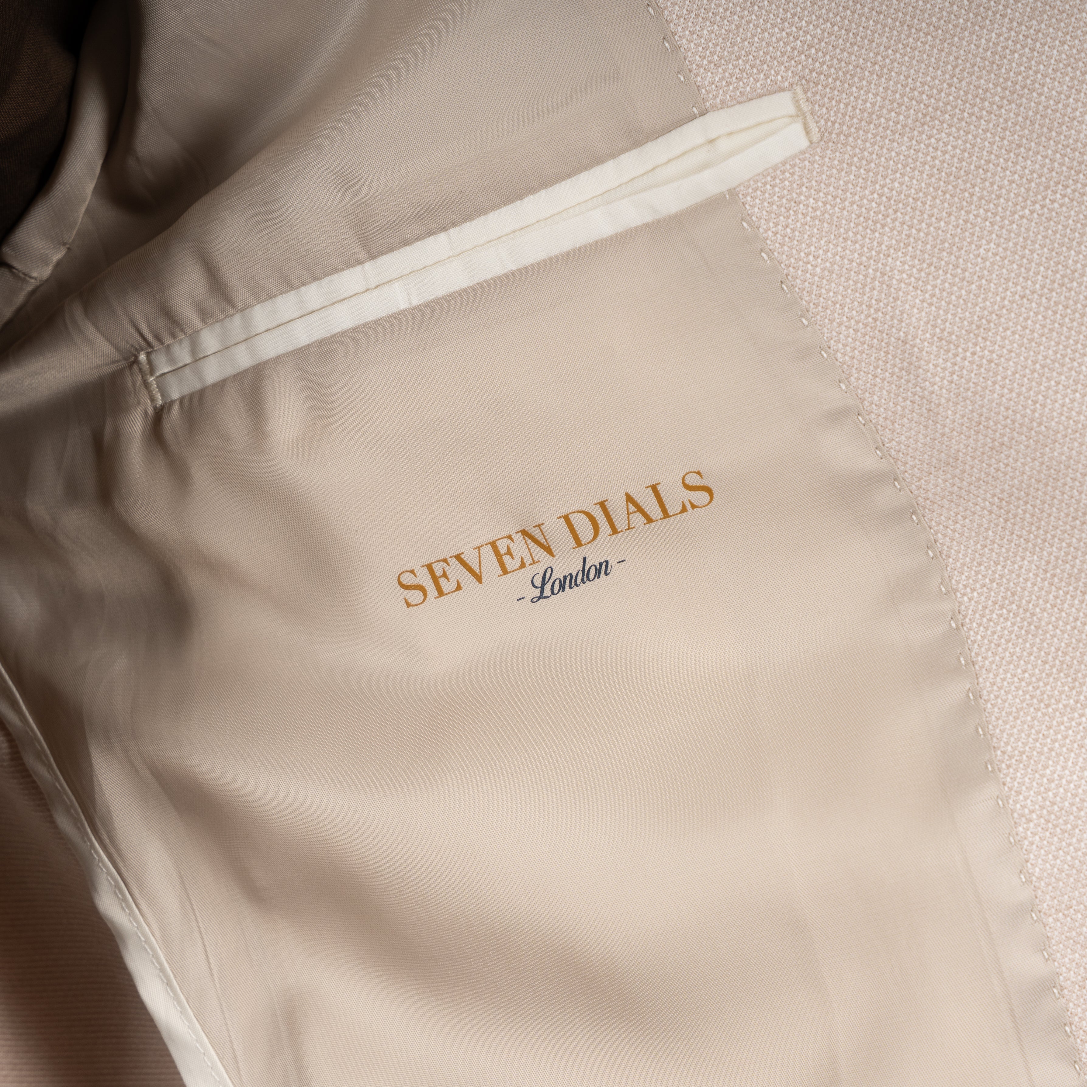 SEVEN DIALS Colbert Beige | Blakely