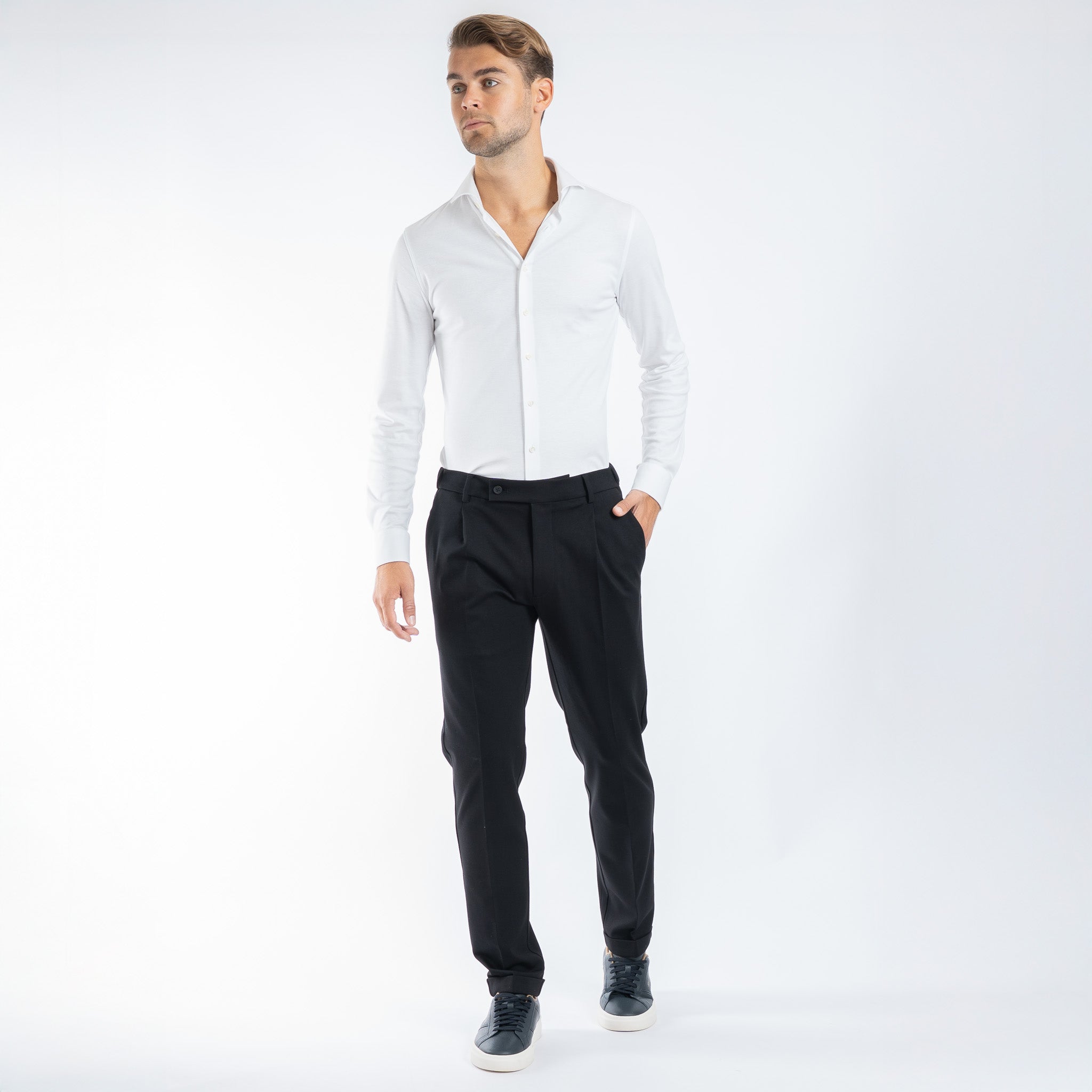 Berwich Chino met Bandplooi Zwart | Retro