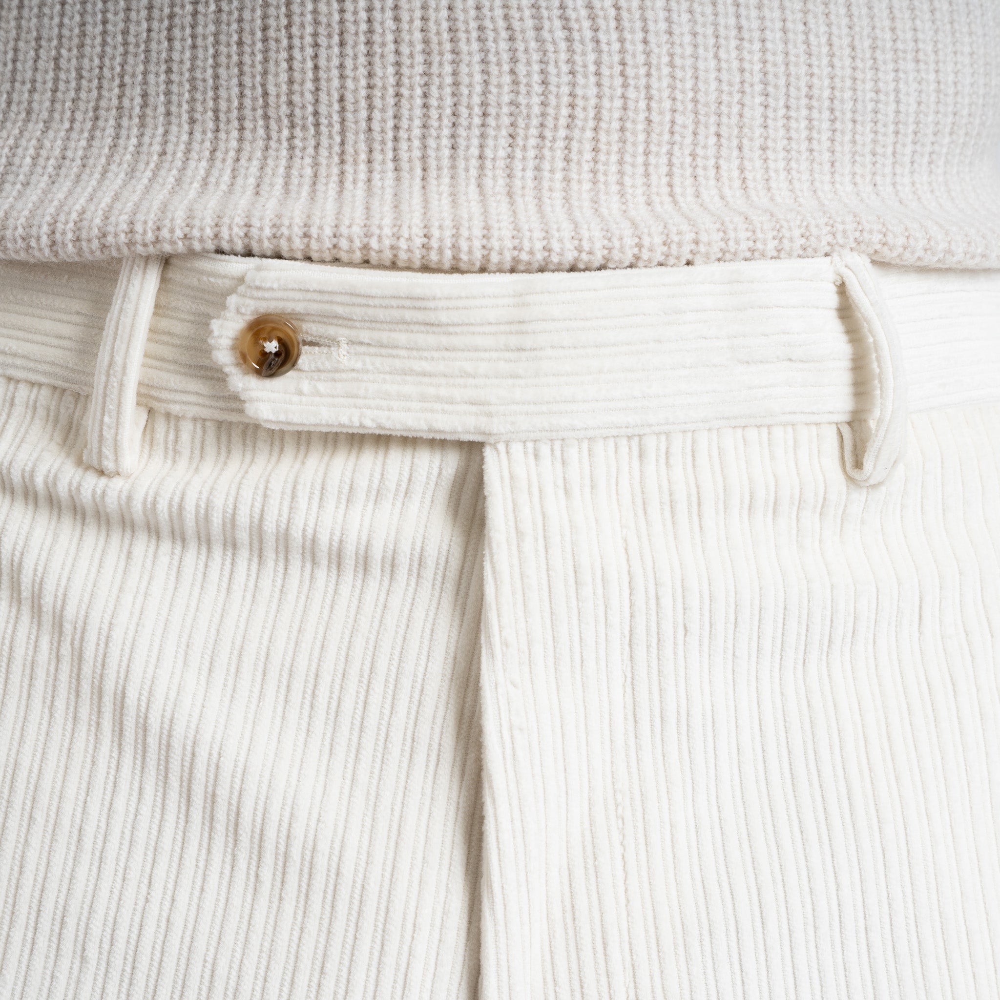 Berwich Chino Corduroy Creme | Chiaia Wide Fit