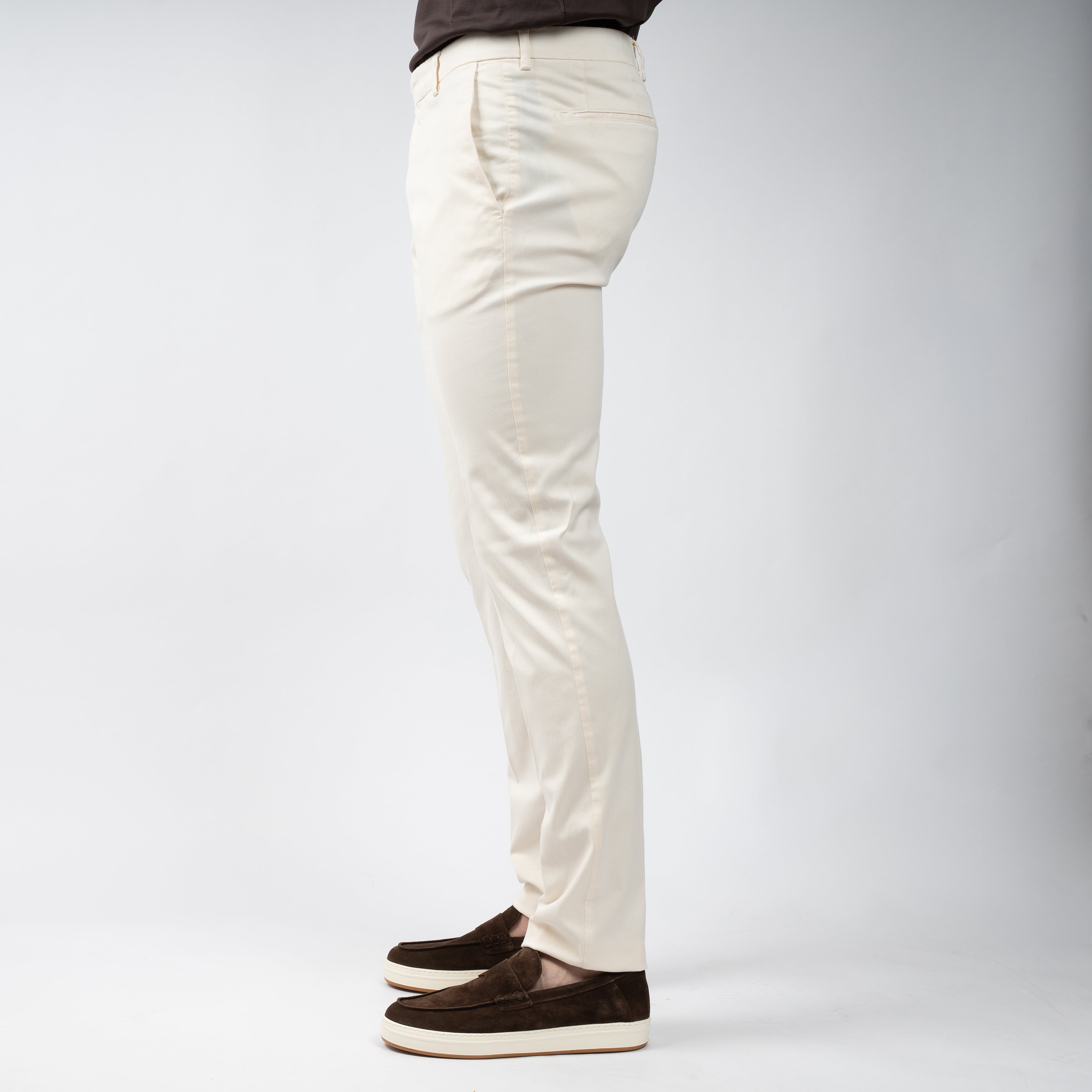 Berwich Chino Zand | Morello-GD