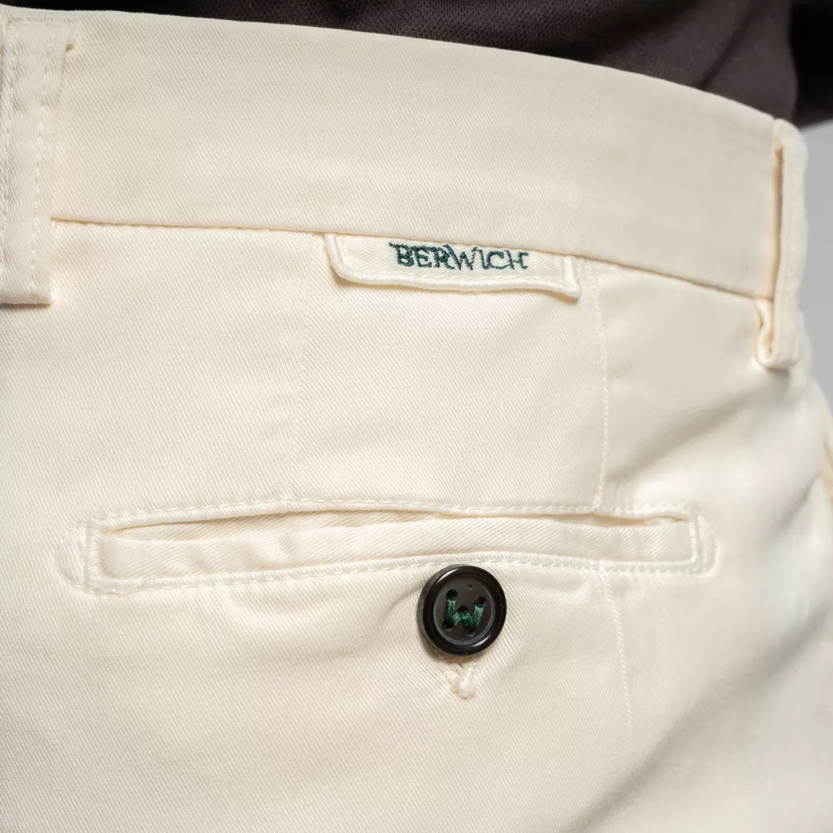 Berwich Chino Ecru | Morello OL0015X