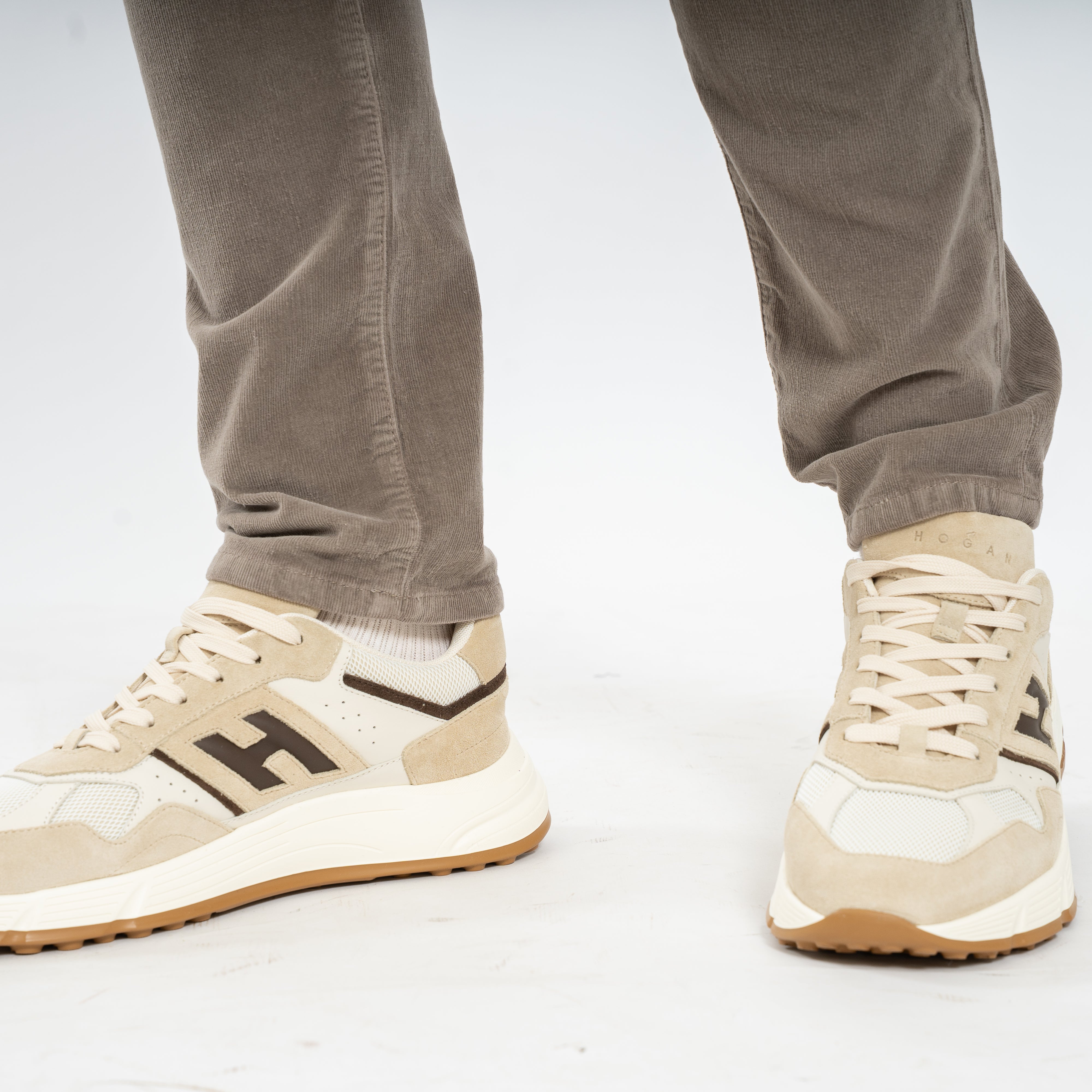 Jacob Cohen Chino Corduroy Taupe | Nick Slim