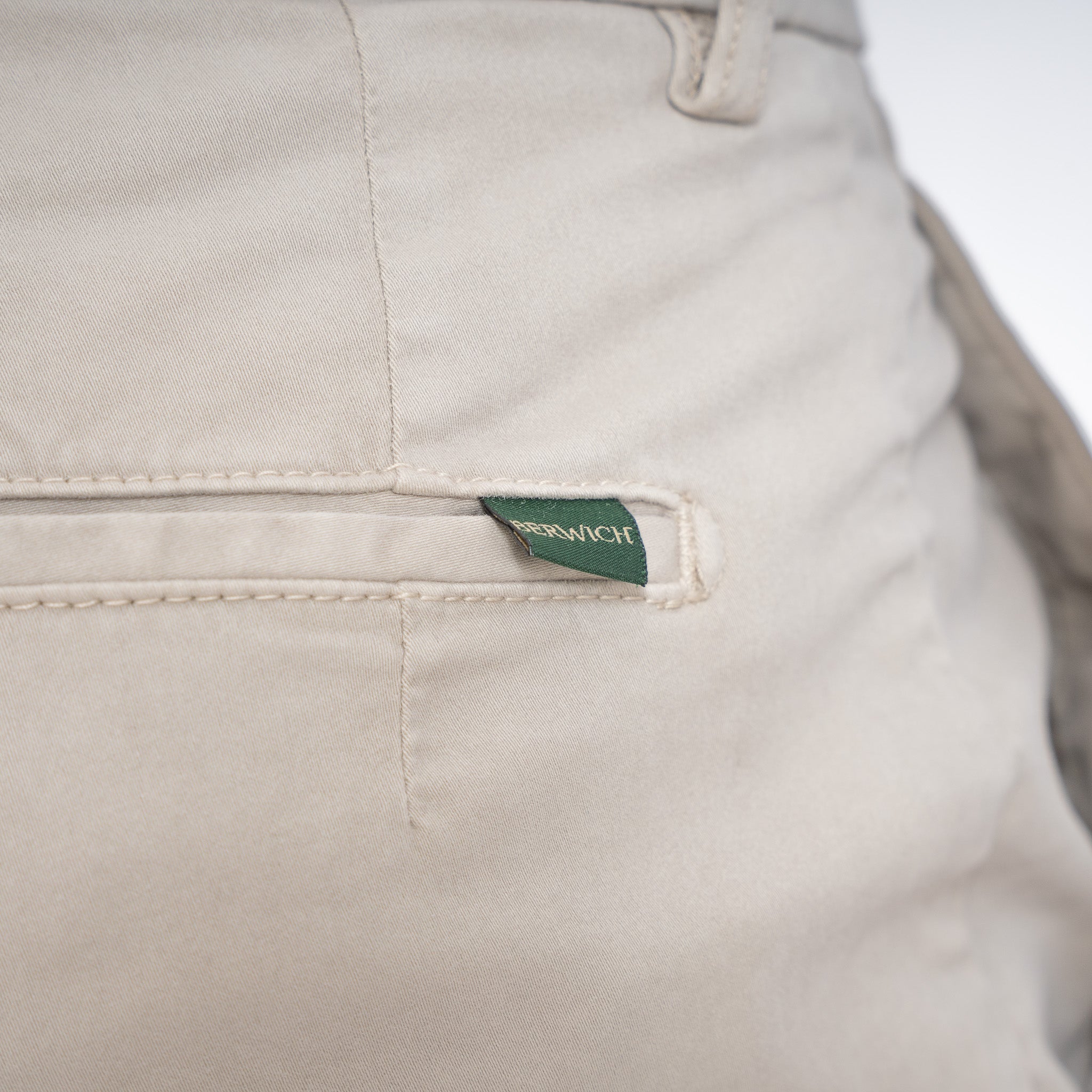 Berwich Chino Zand | Morello