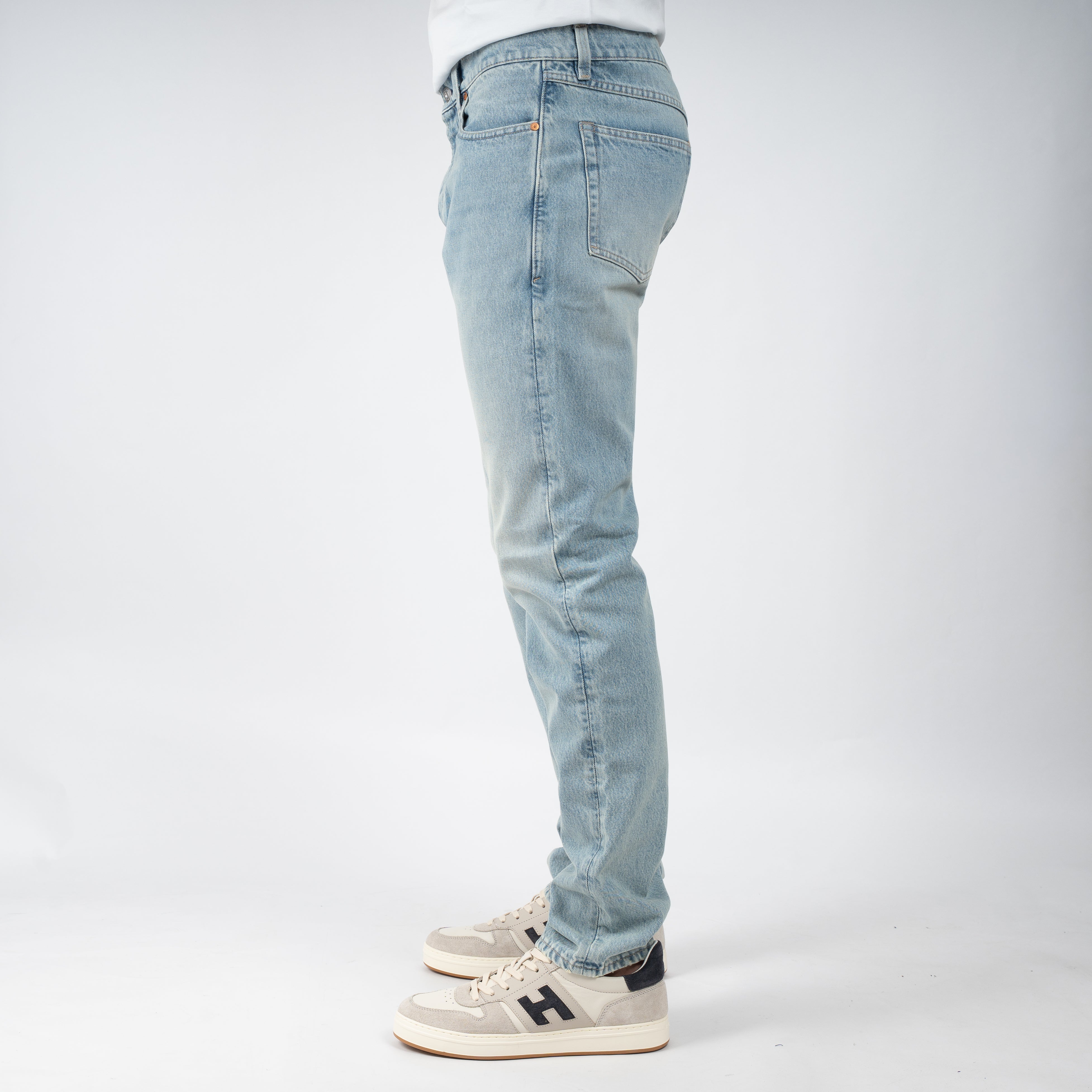 Tenue. Jeans Lichtblauw | Jackson Reno