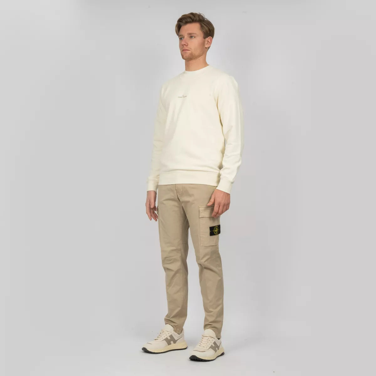 Stone Island Sweater met Backprint Ivoorwit | Institutional Five