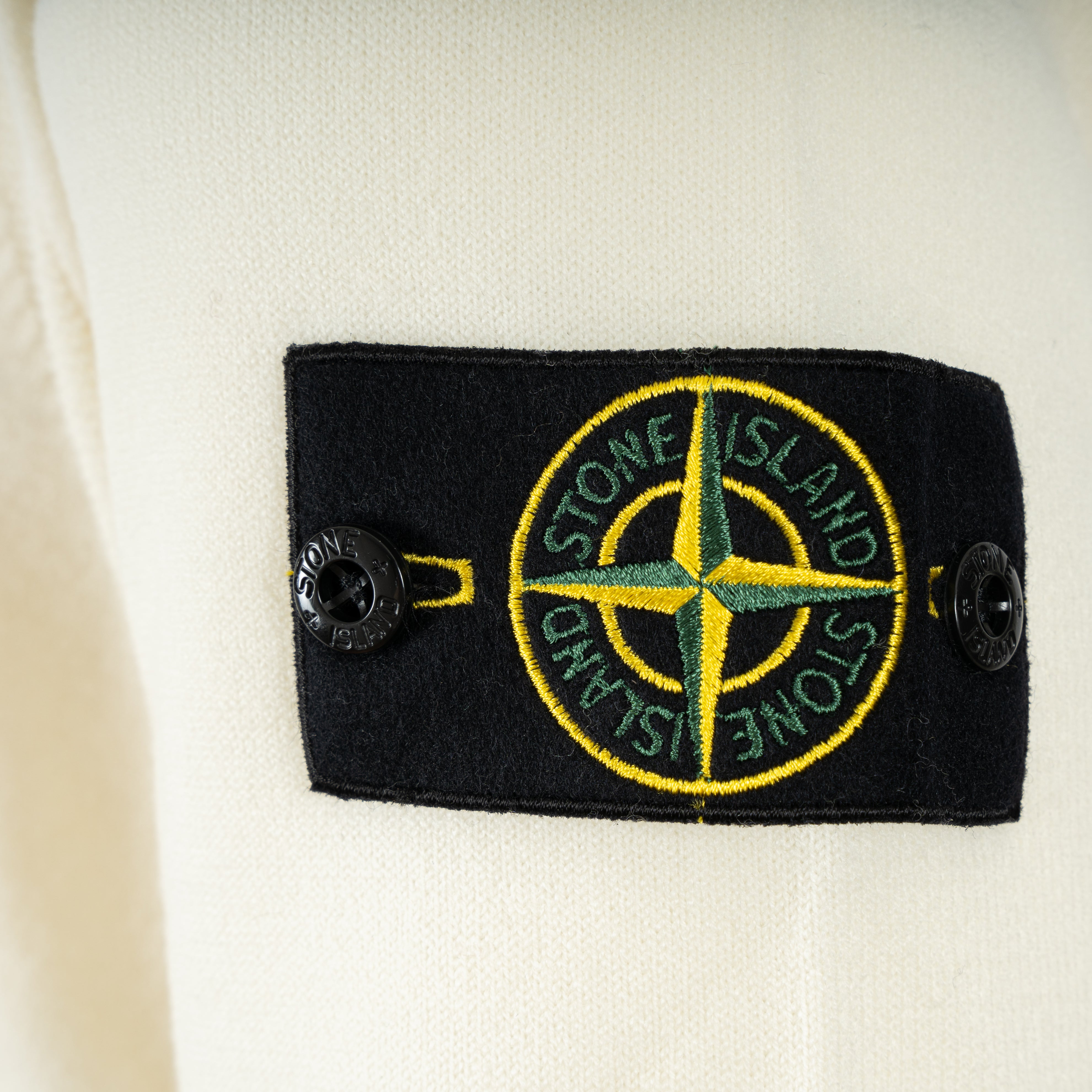 Stone Island Gebreide Trui met Knopenlijst Crème | Stretch RWS Wool