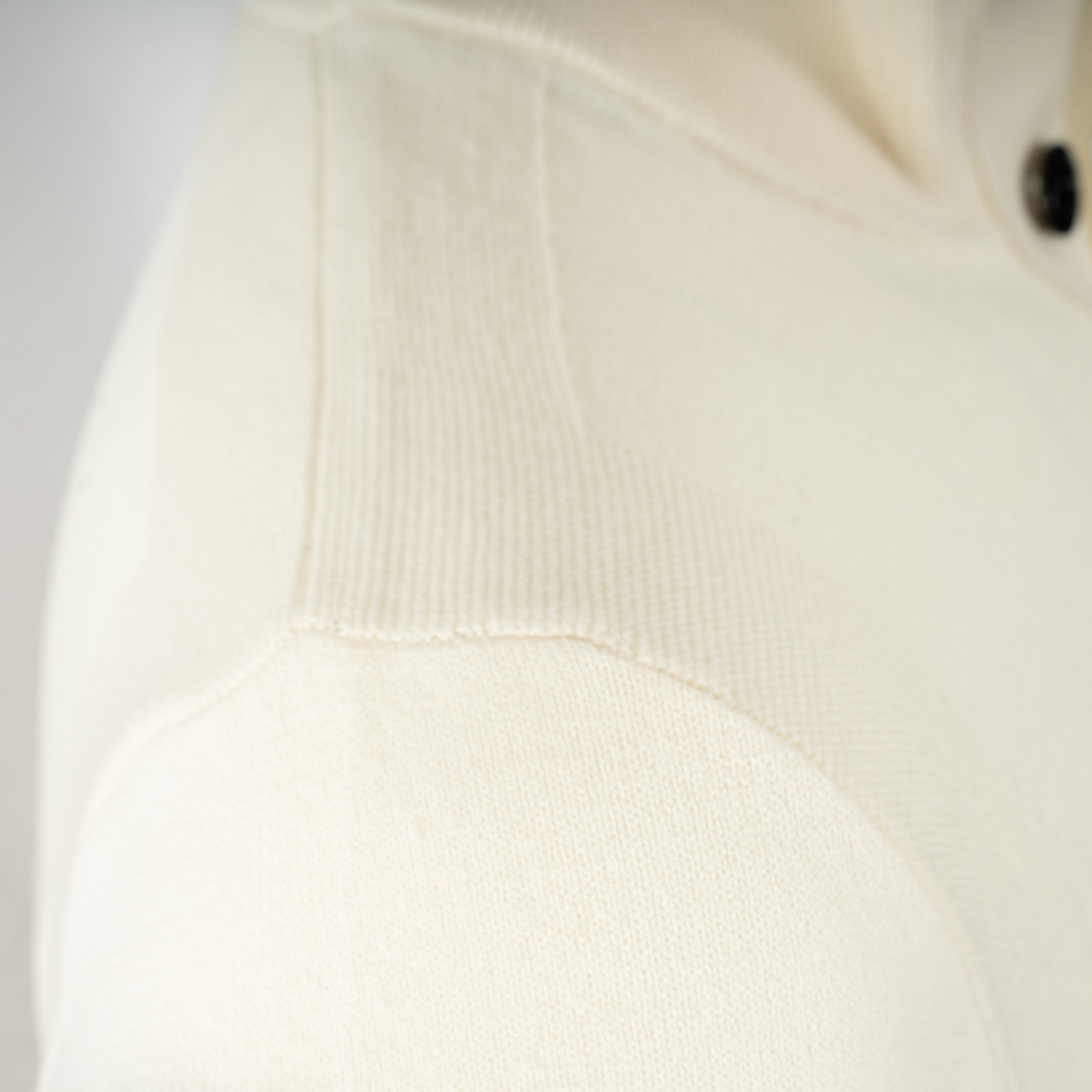 Stone Island Gebreide Trui met Knopenlijst Crème | Stretch RWS Wool