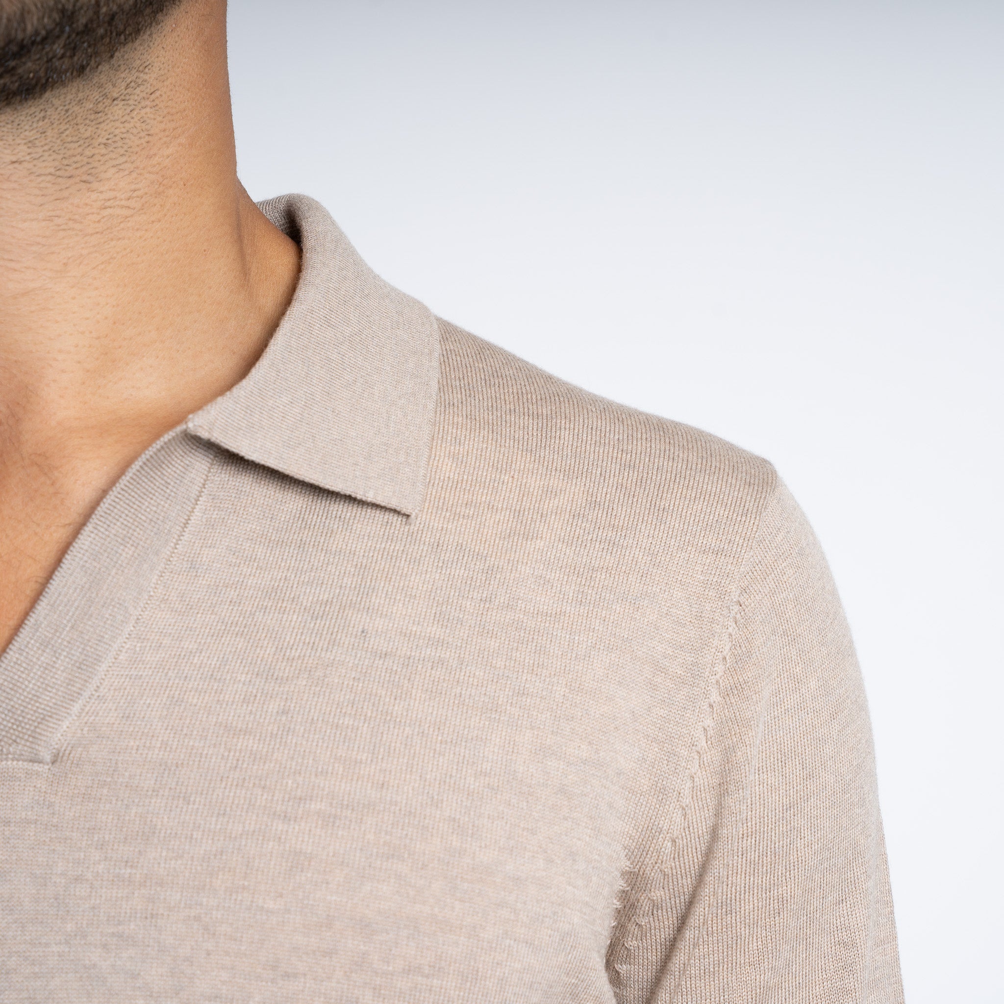 SEVEN DIALS Gebreide Buttonless Polotrui Zand | Wyot
