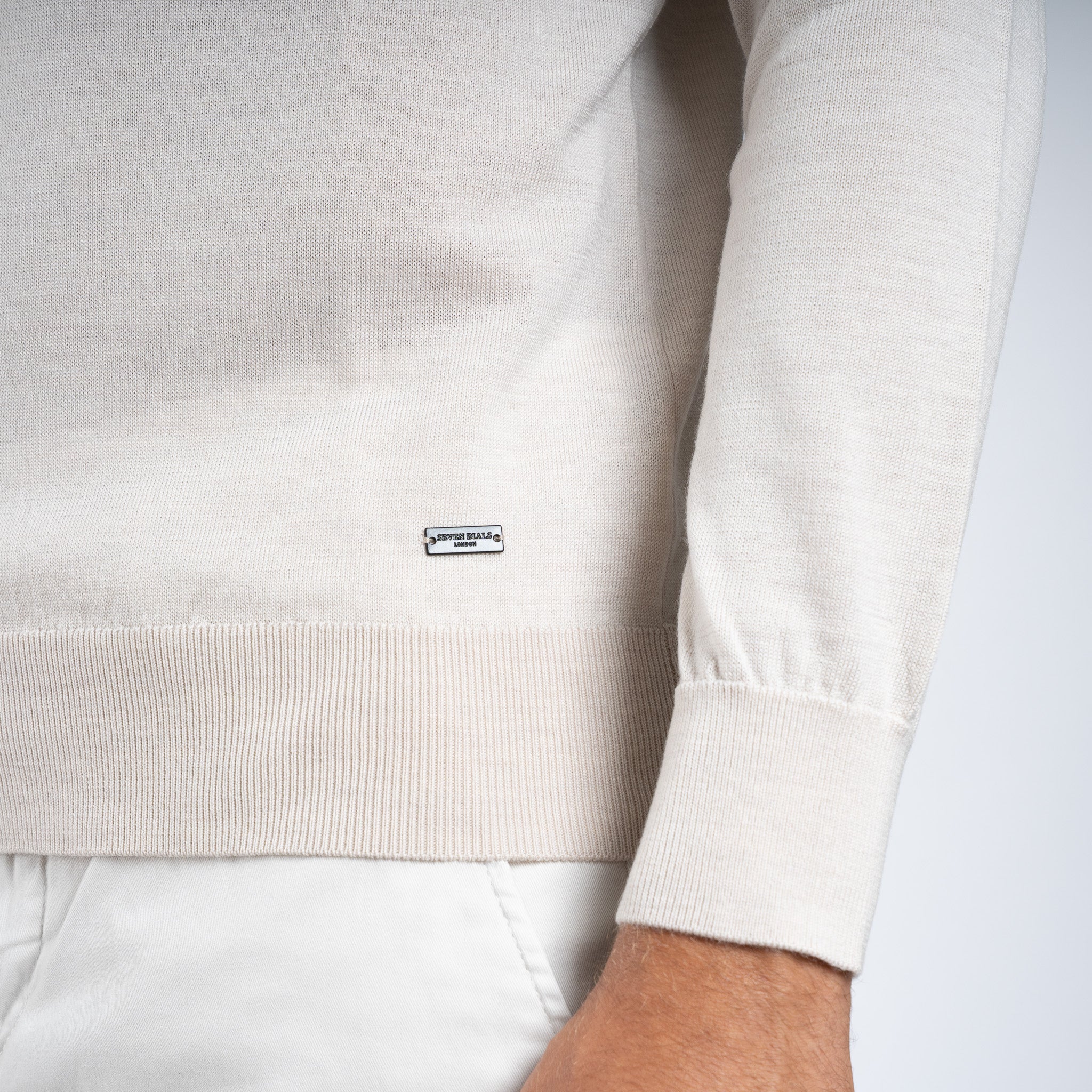 SEVEN DIALS Gebreide Buttonless Polotrui Beige | Wyot