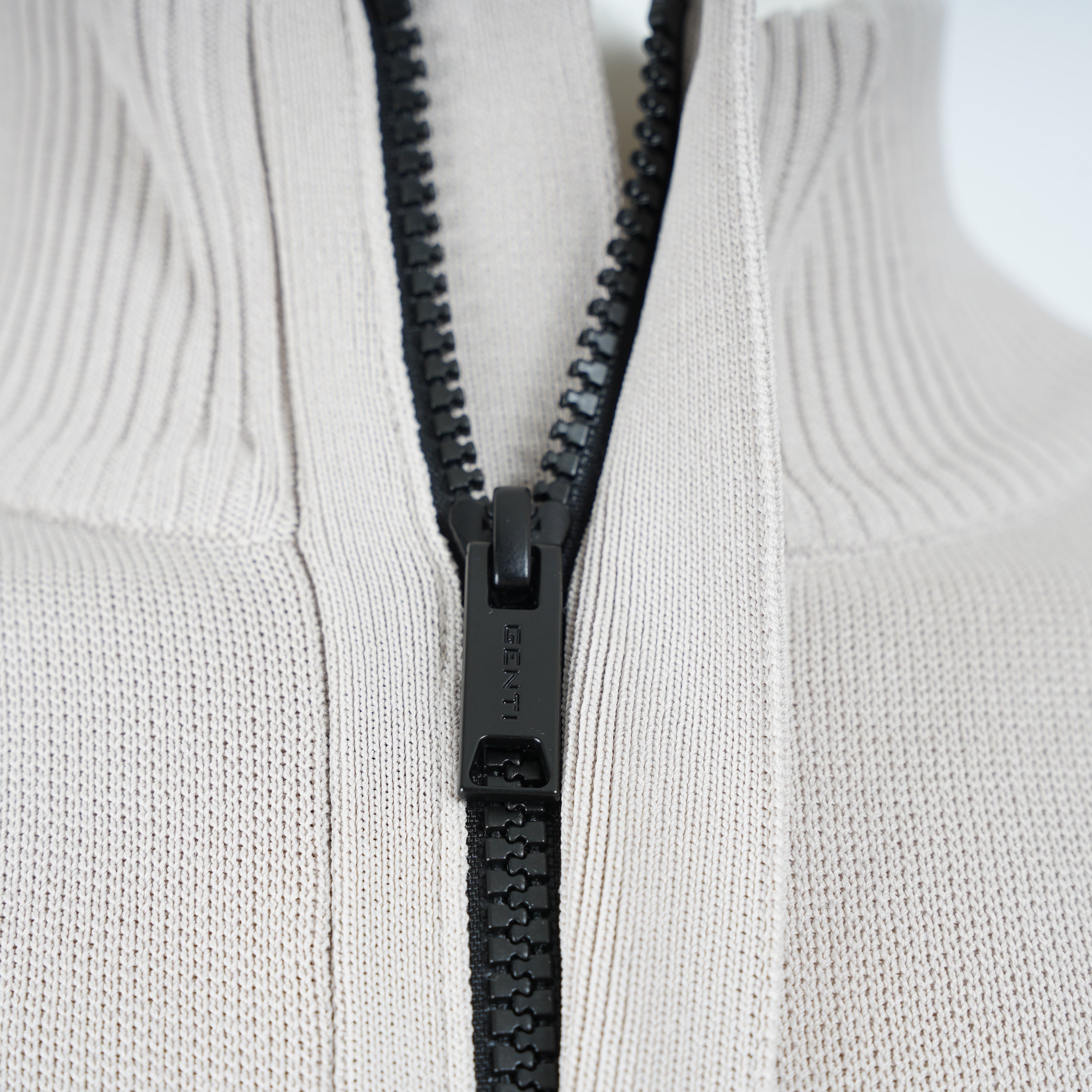 Genti Trui met Rits Beige | Cool Dry