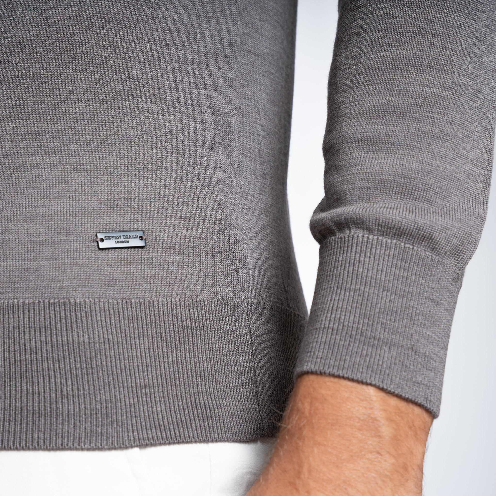 SEVEN DIALS Gebreide Buttonless Polotrui Taupe | Wyot