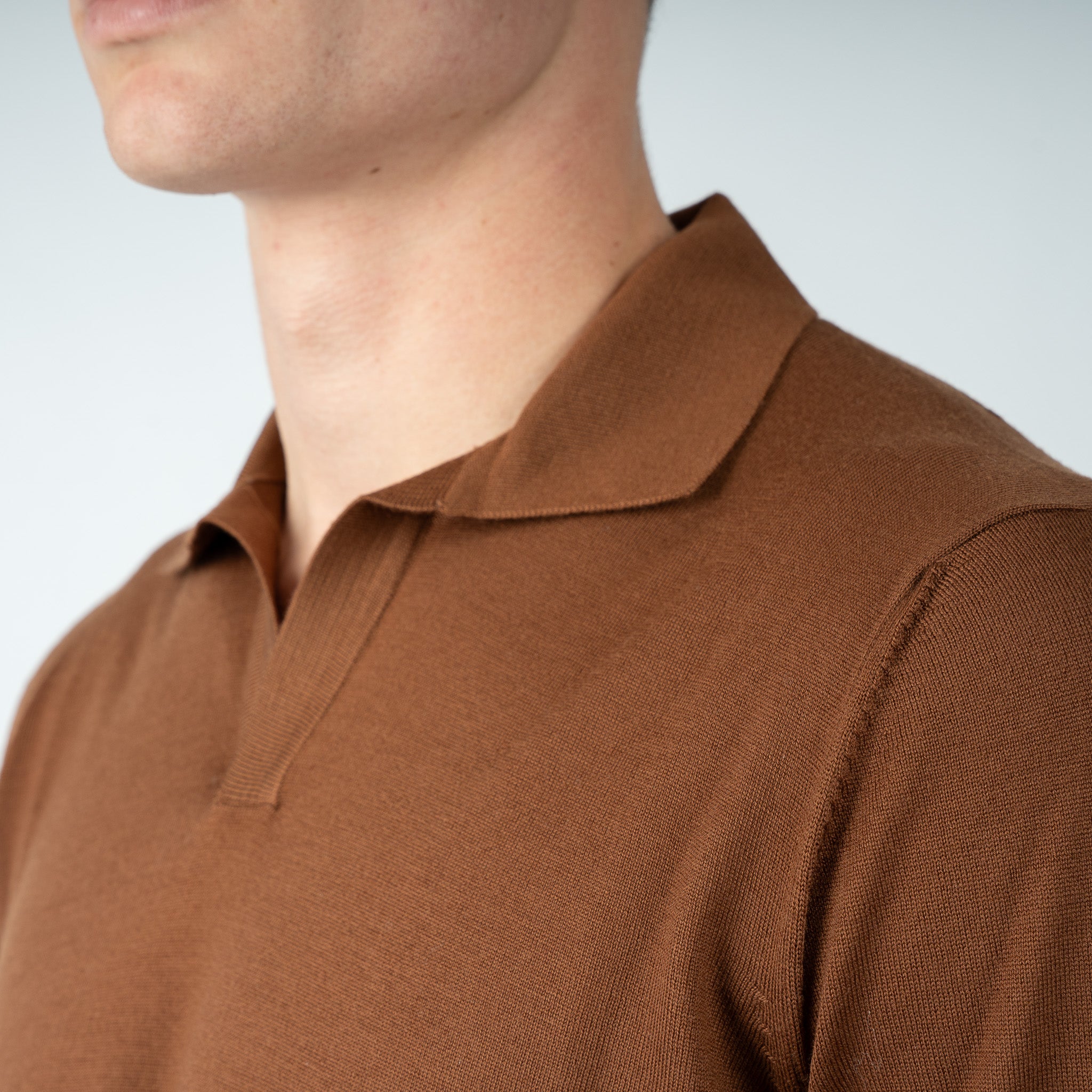 Gran Sasso Gebreide Trui Buttonless Polokraag Camel | Athleisure