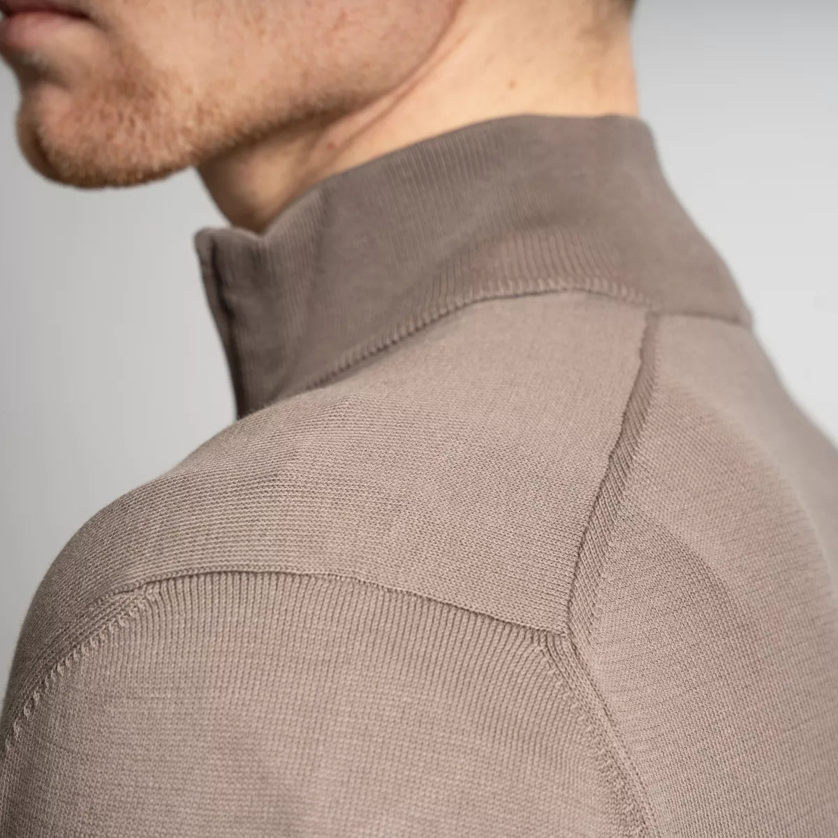 Gran Sasso Gebreid Vest Taupe | Egyptian Cotton