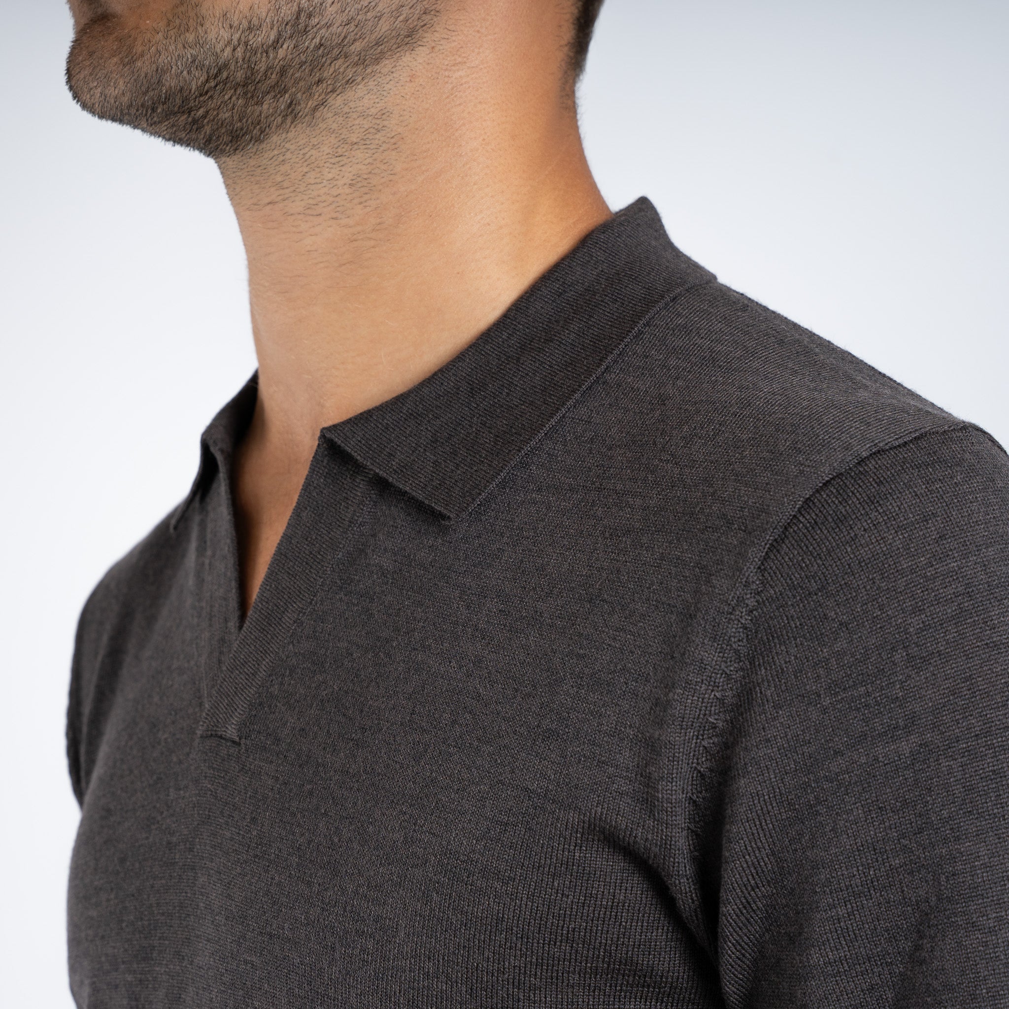 SEVEN DIALS Gebreide Buttonless Polotrui Bruin | Wyot