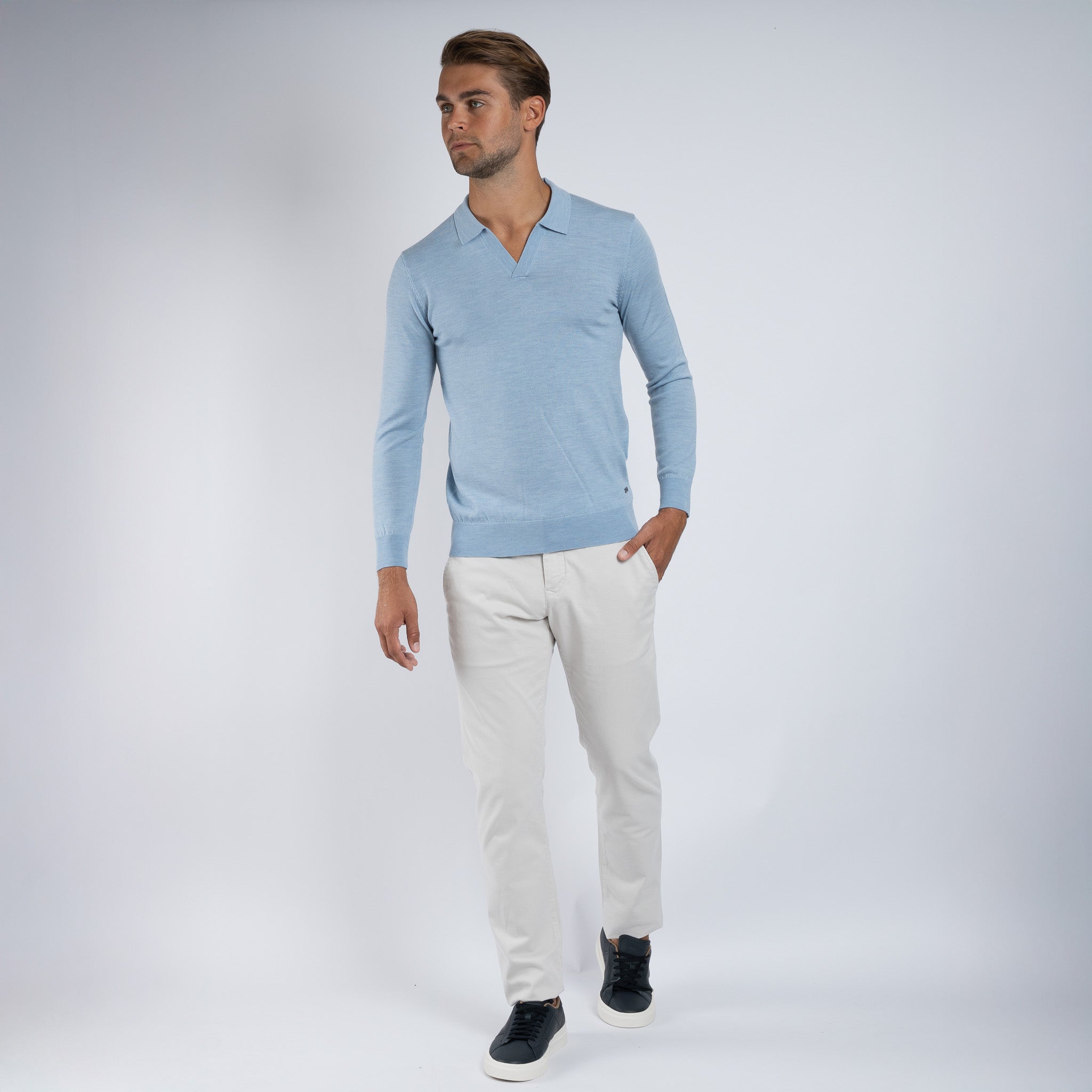 SEVEN DIALS Gebreide Buttonless Polotrui Lichtblauw | Wyot