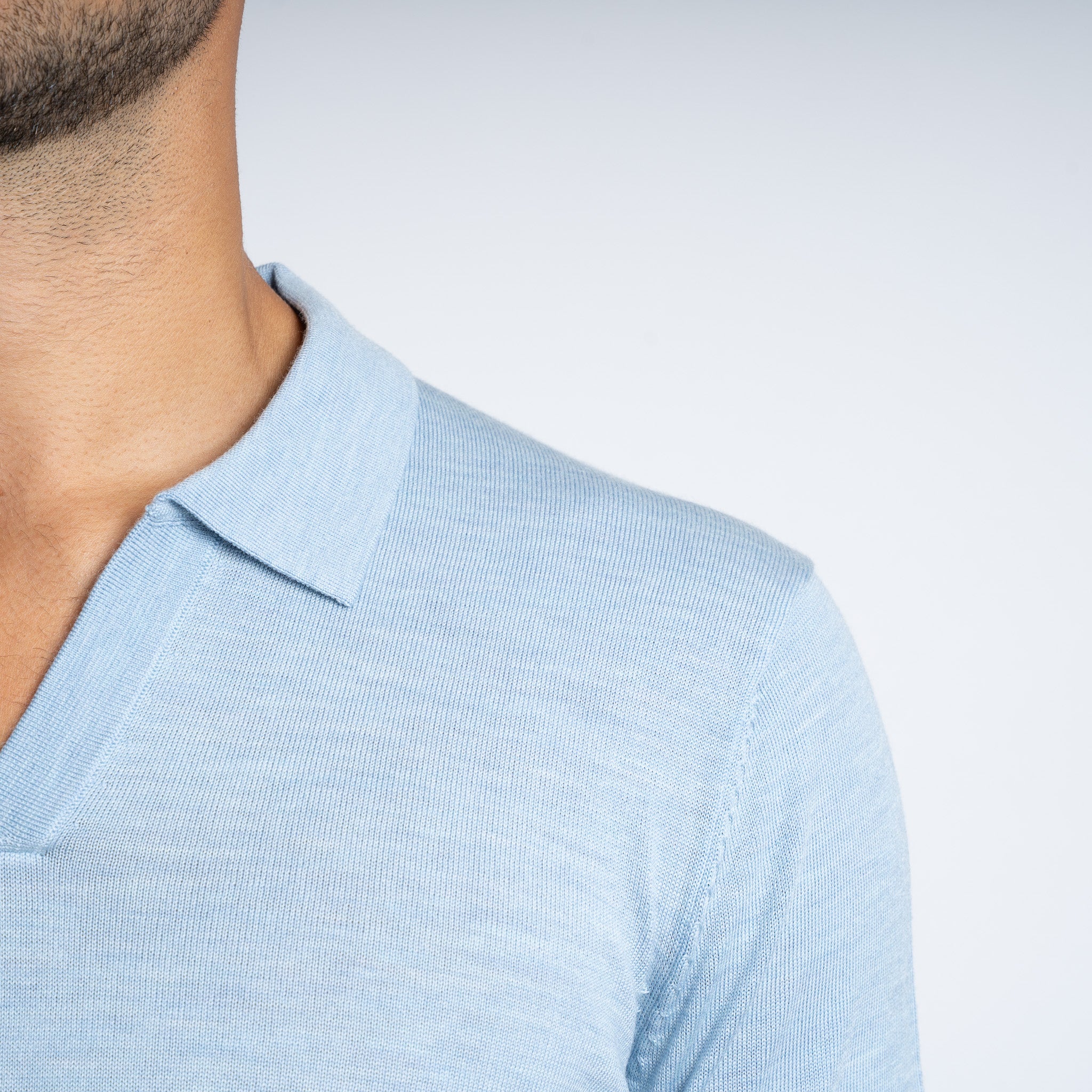 SEVEN DIALS Gebreide Buttonless Polotrui Lichtblauw | Wyot