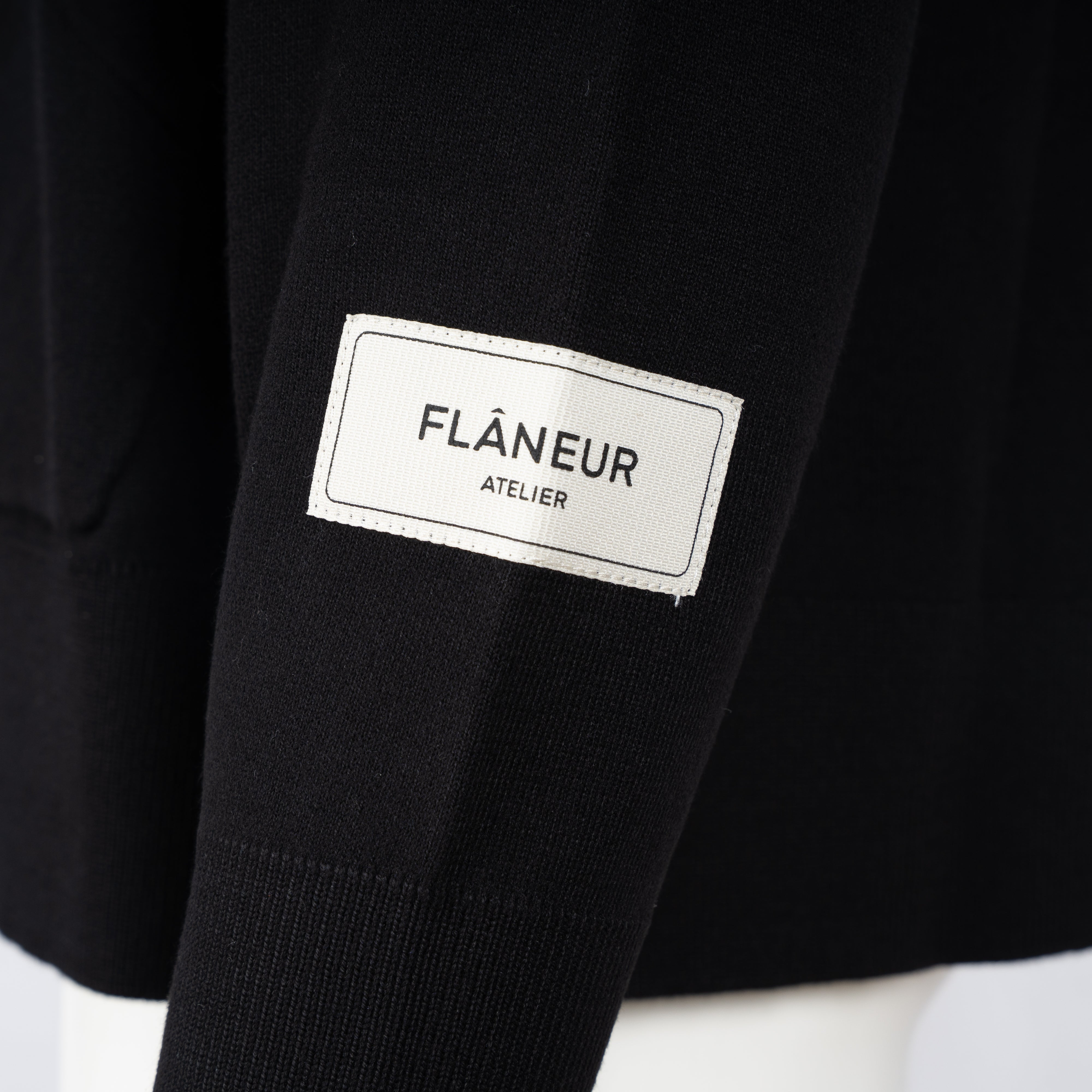 Flaneur Vest Zwart | Atelier Knit Zip-Up