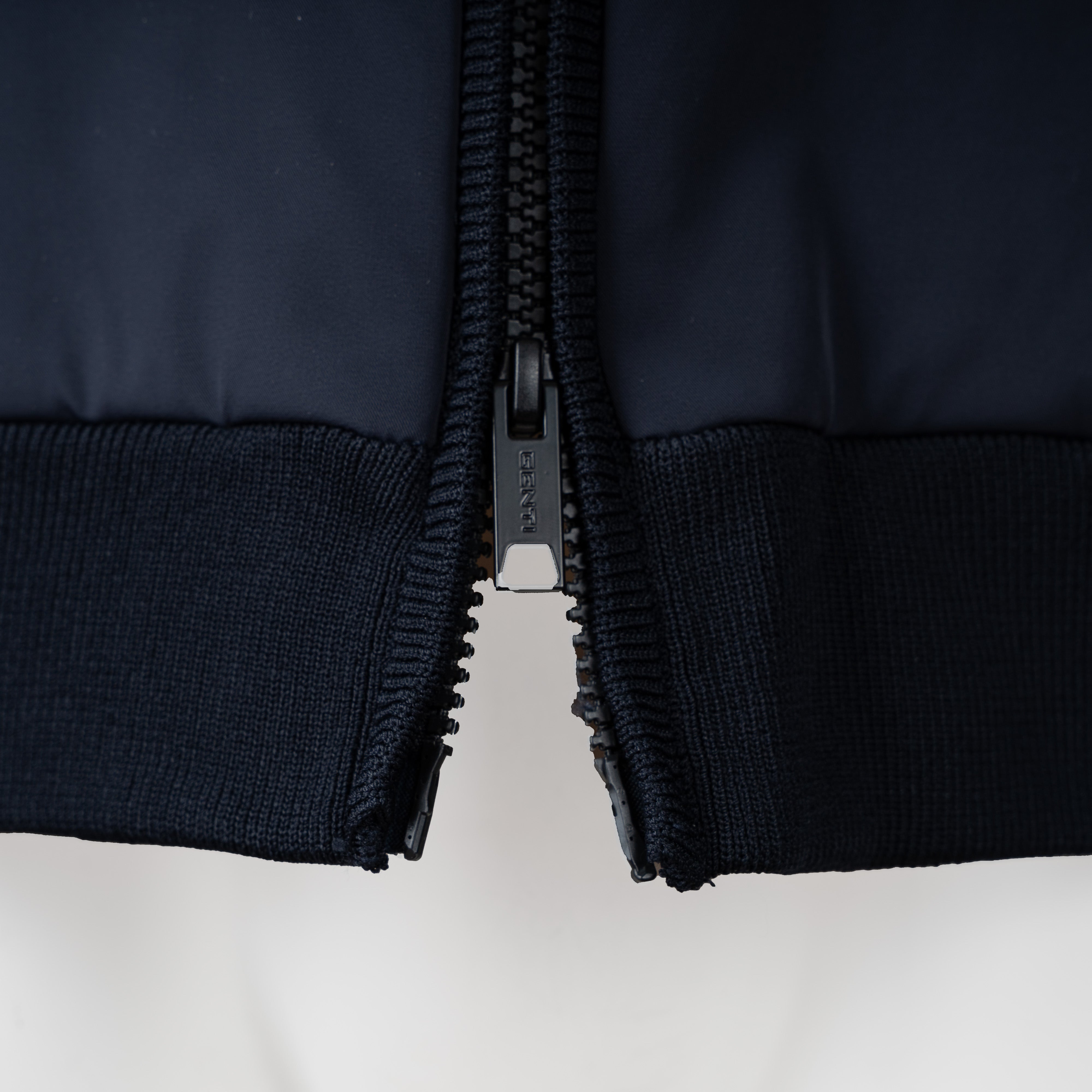 Genti Hybride Jack Donkerblauw | Cool Dry