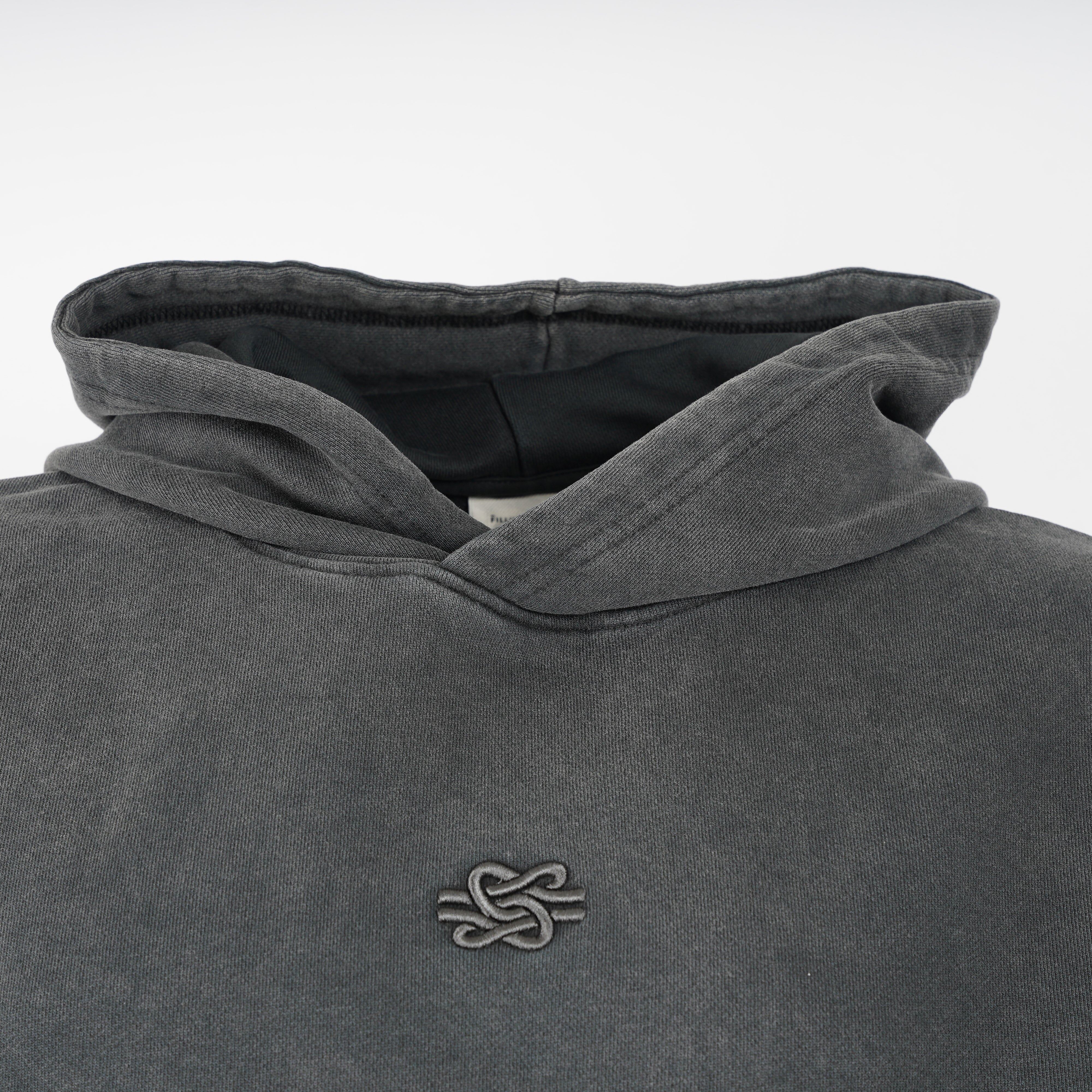 Filling Pieces Hoodie Verwassen Zwart | Boxy Embroidered