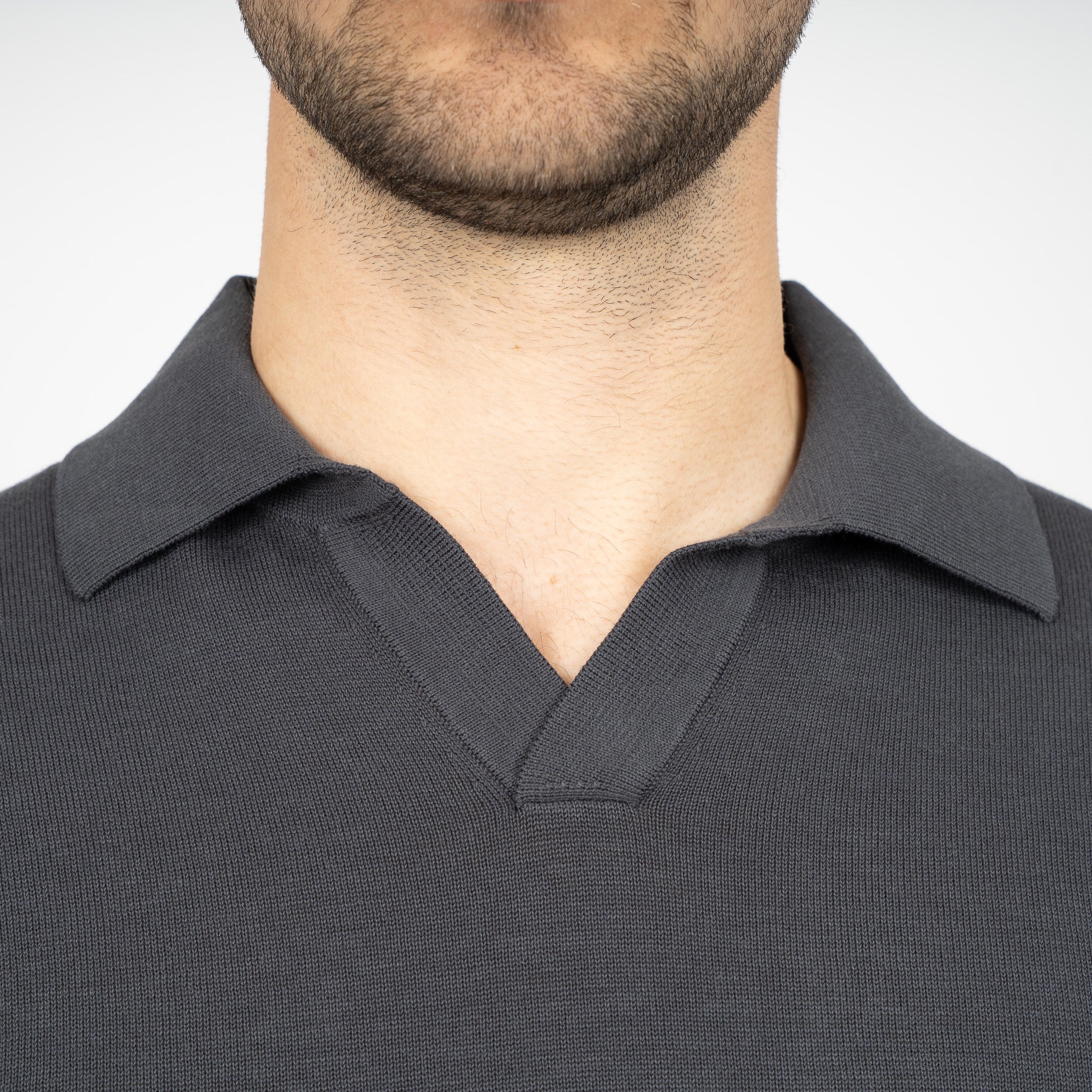 SEVEN DIALS Gebreide Buttonless Polo Antracietgrijs | Dyche