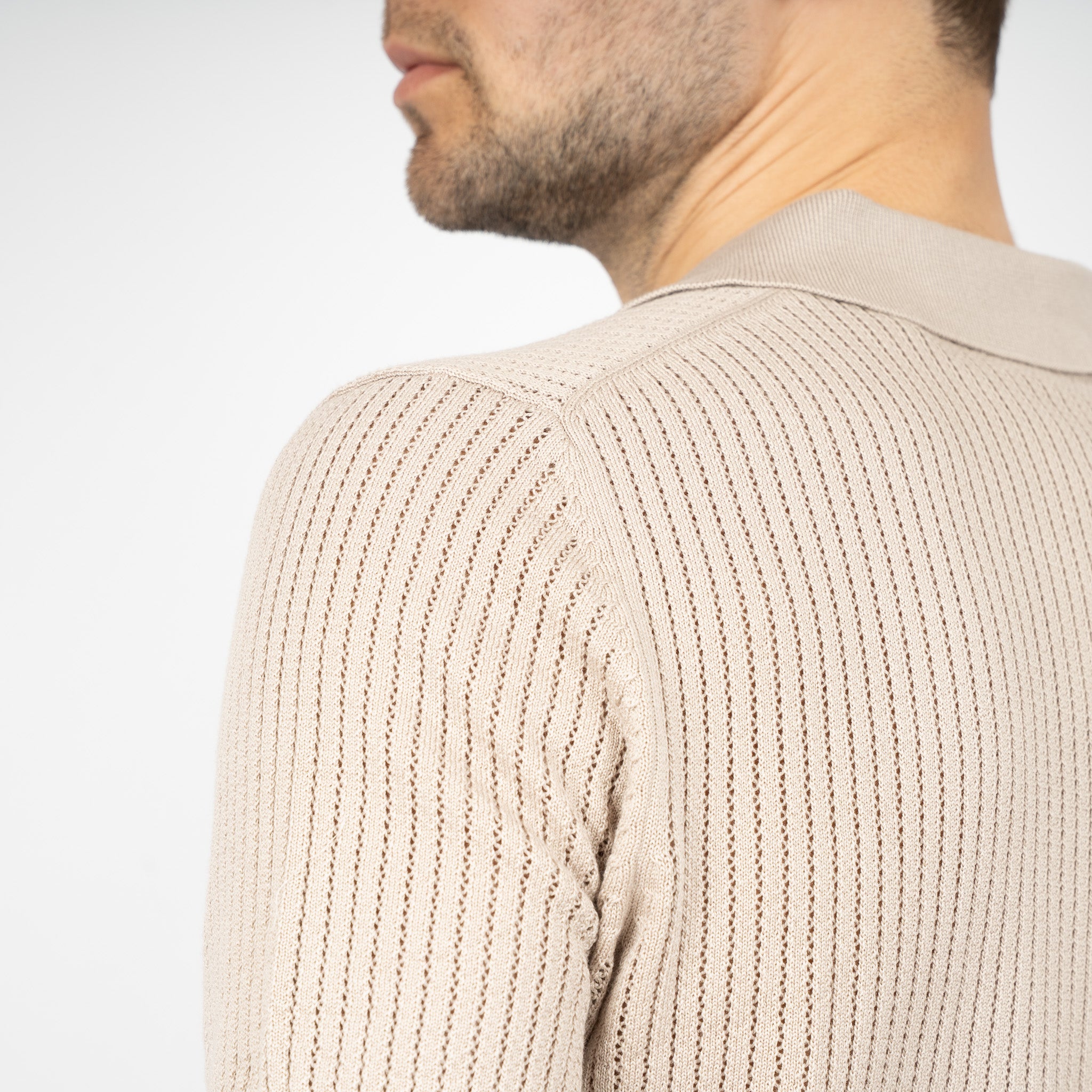 SEVEN DIALS Gebreide Buttonless Polo Zand | Bennet