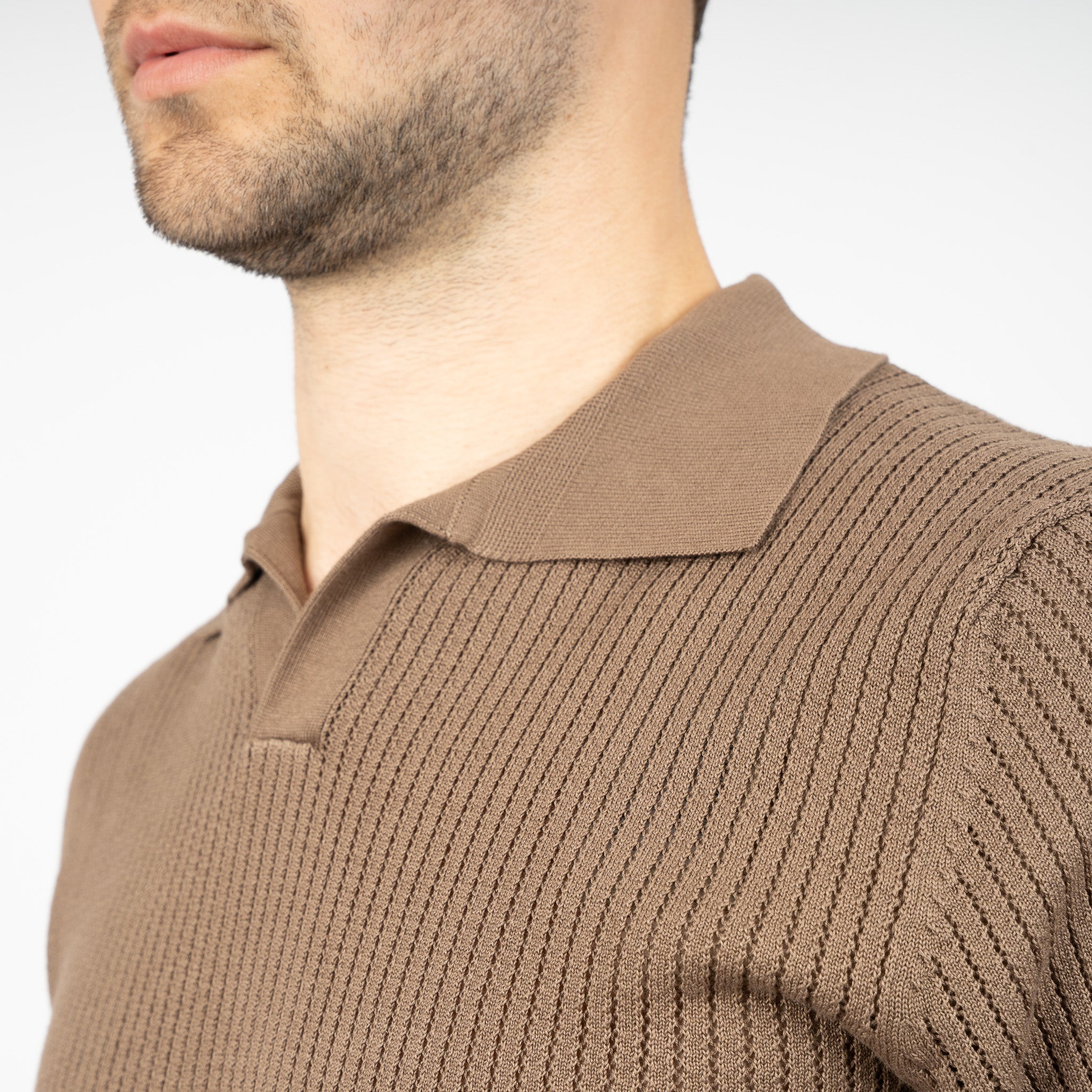 SEVEN DIALS Gebreide Buttonless Polo Bruin | Bennet