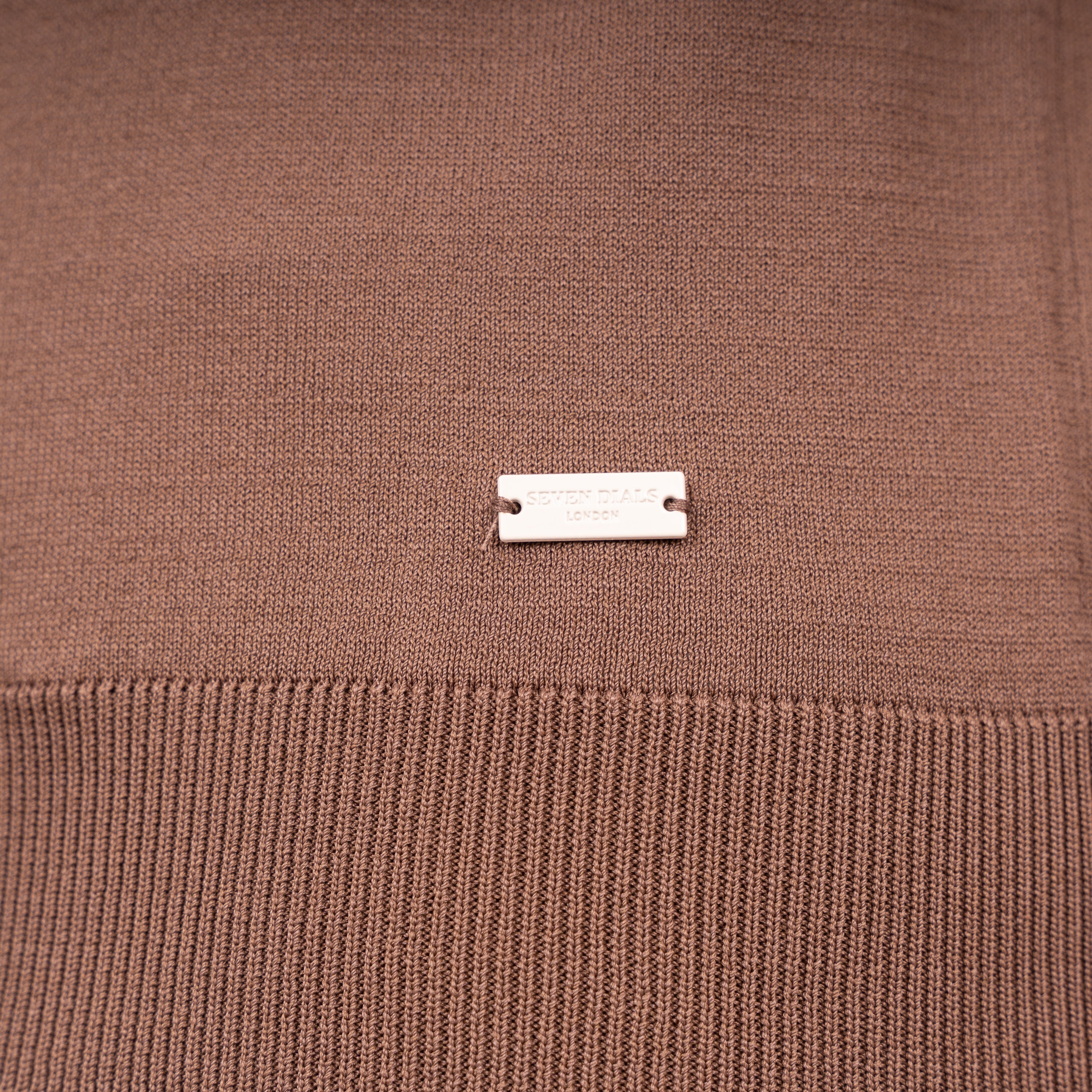 SEVEN DIALS Technische Buttonless Polo Roestbruin | Hayden