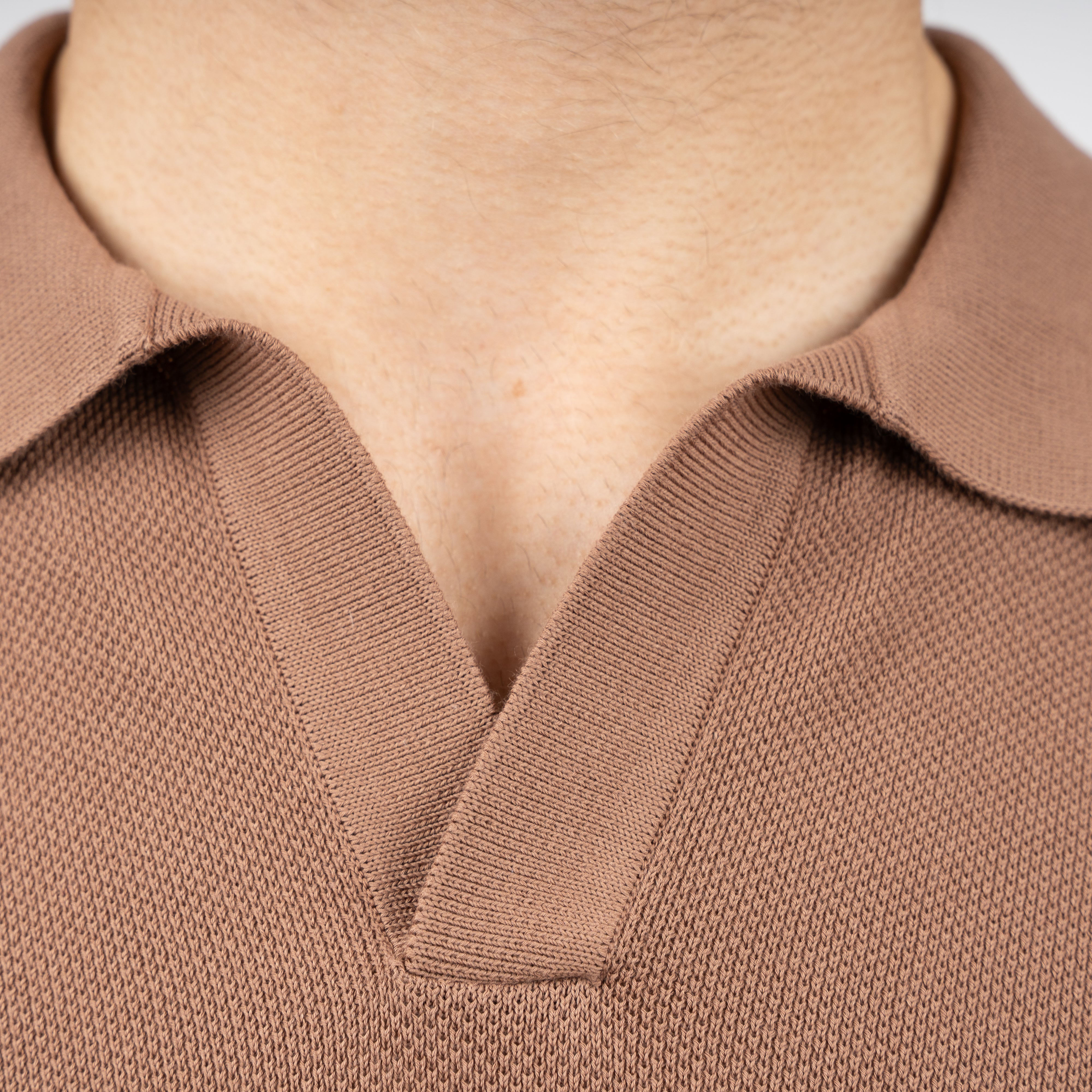 Gran Sasso Polo Buttonless Kraag Camel | Fresh Cotton