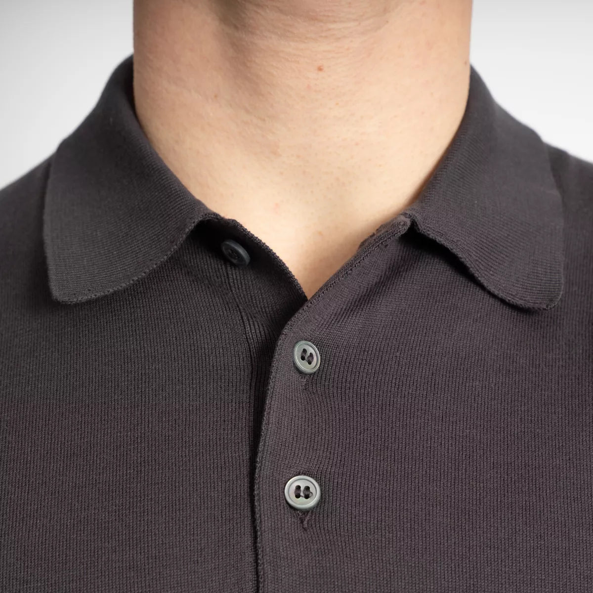 Gran Sasso Polo Donkerbruin | Suvin Cotton