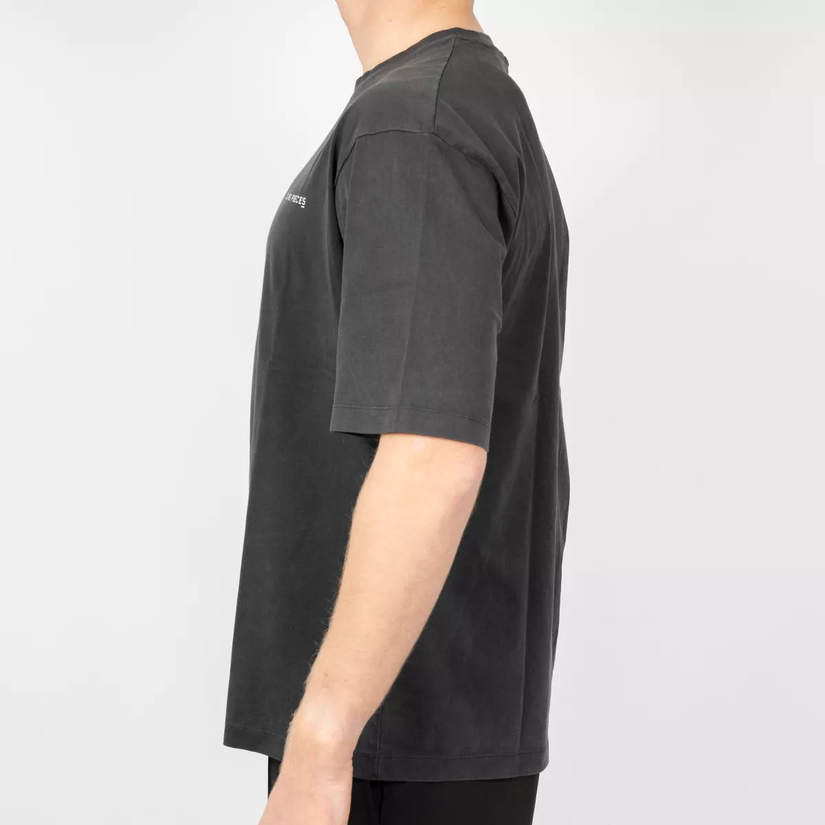 Filling Pieces T-Shirt Vintage Zwart | Boxy