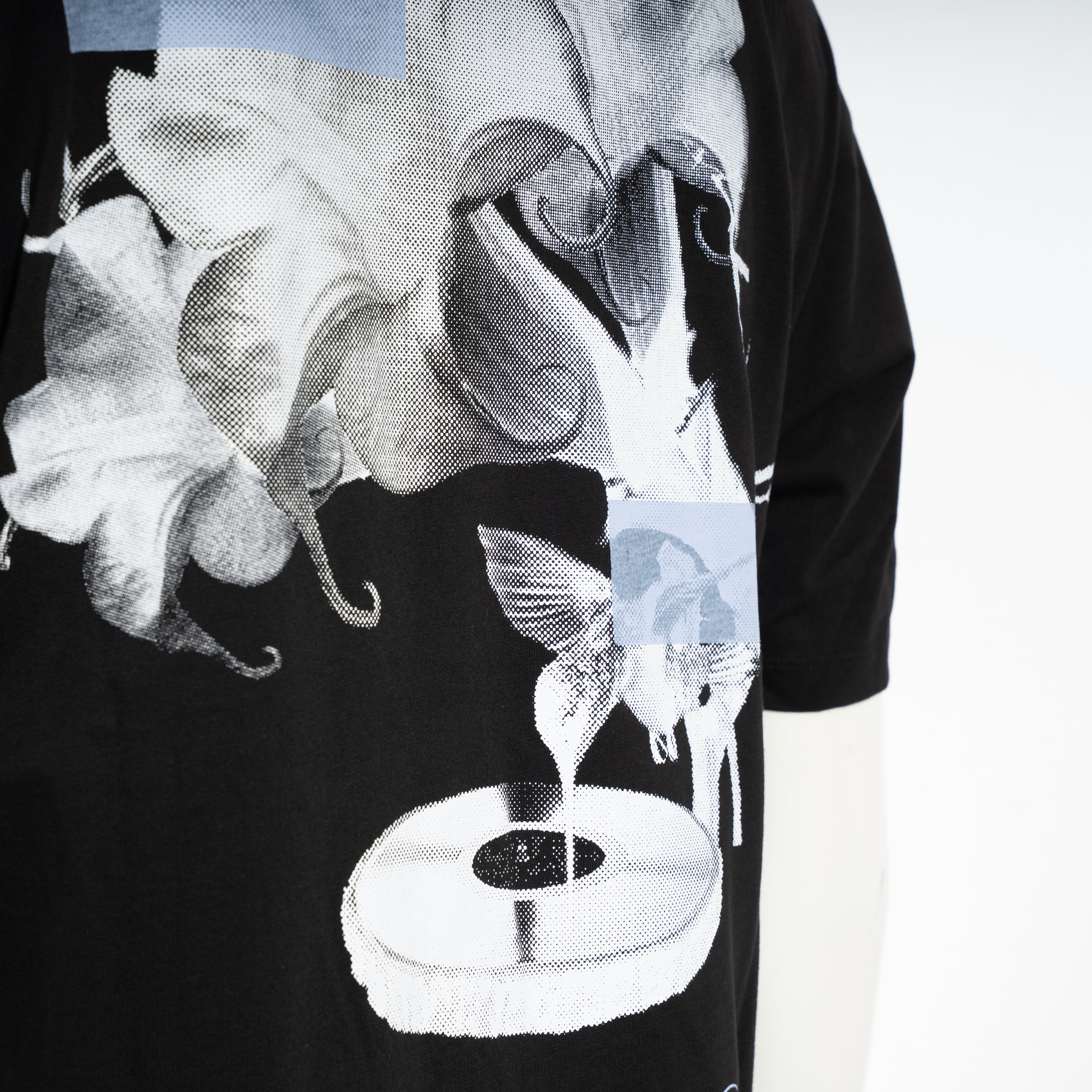 Filling Pieces T-Shirt met Backprint Zwart | Grammophone