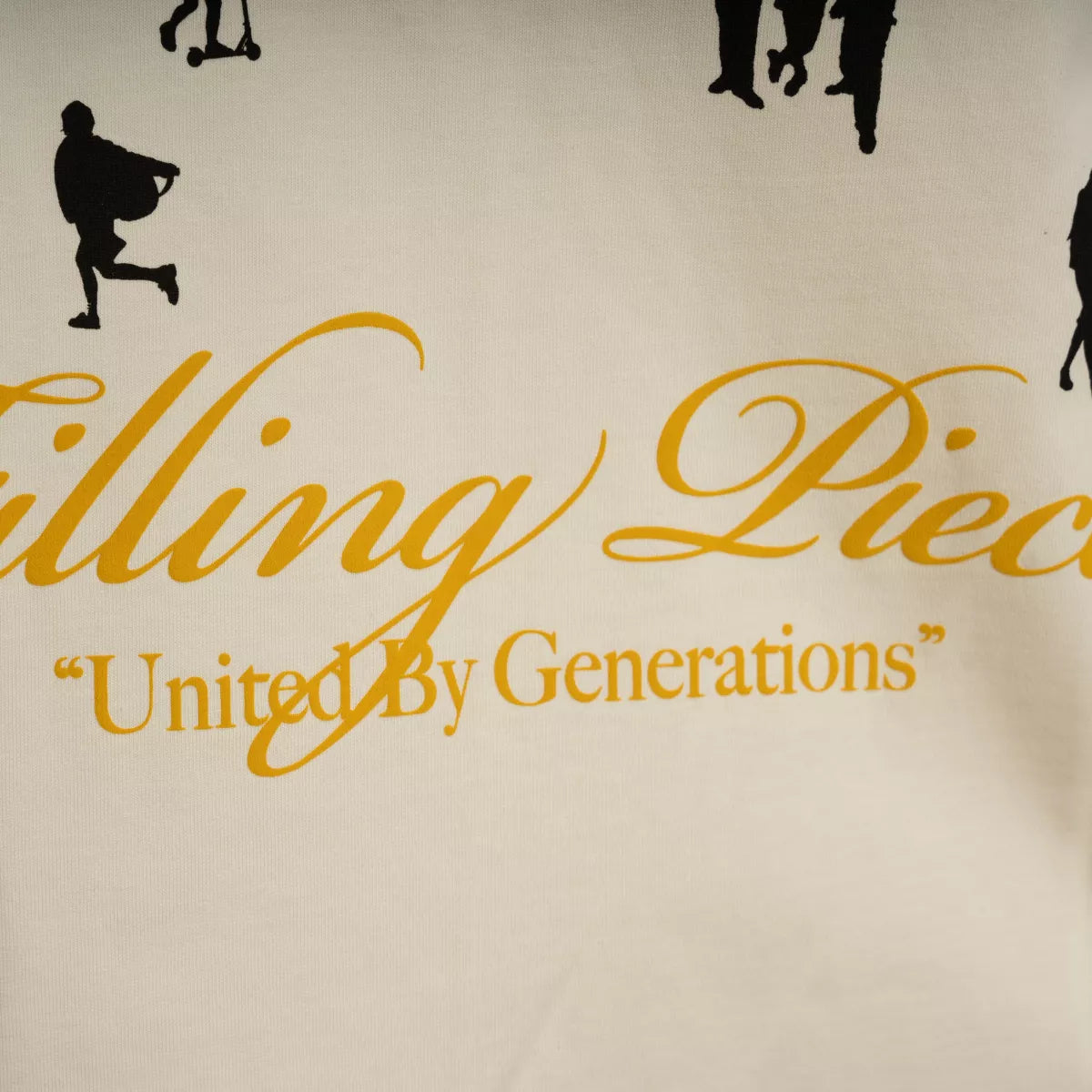 Filling Pieces T-Shirt Creme | United by Generations