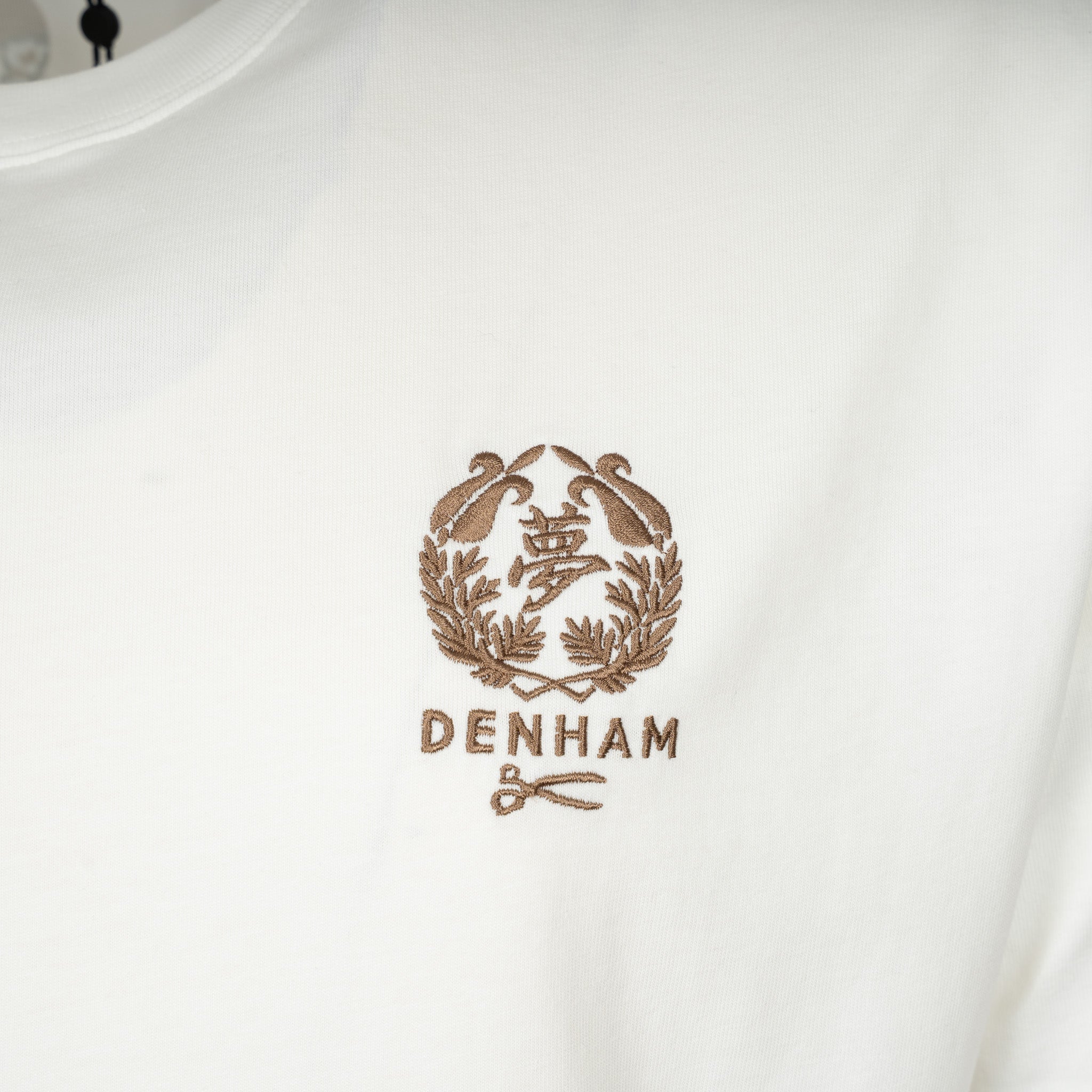 Denham T-Shirt Backprint Wit | Seal Graphic