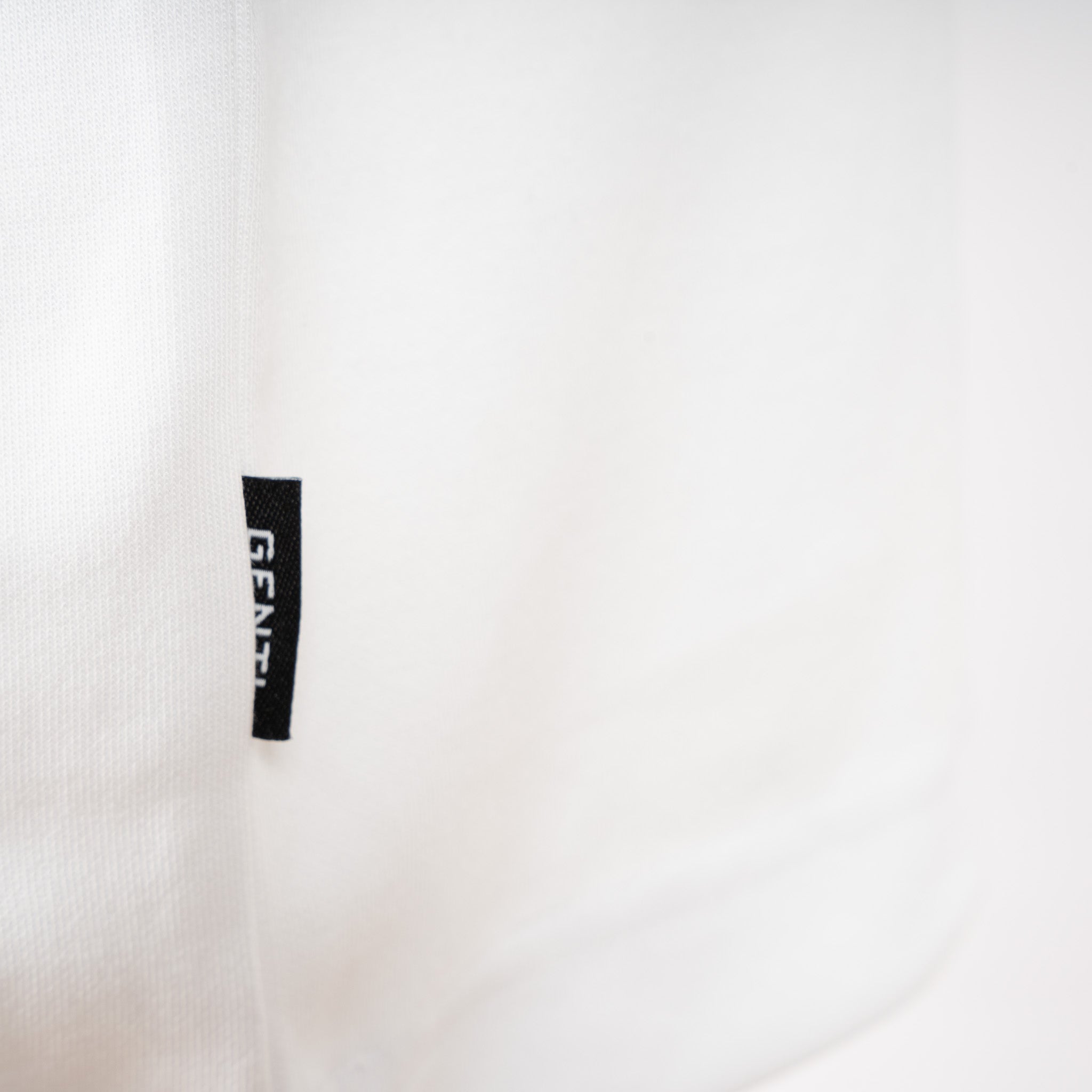 Genti T-Shirt Wit | Relaxed Fit Cotton Tech
