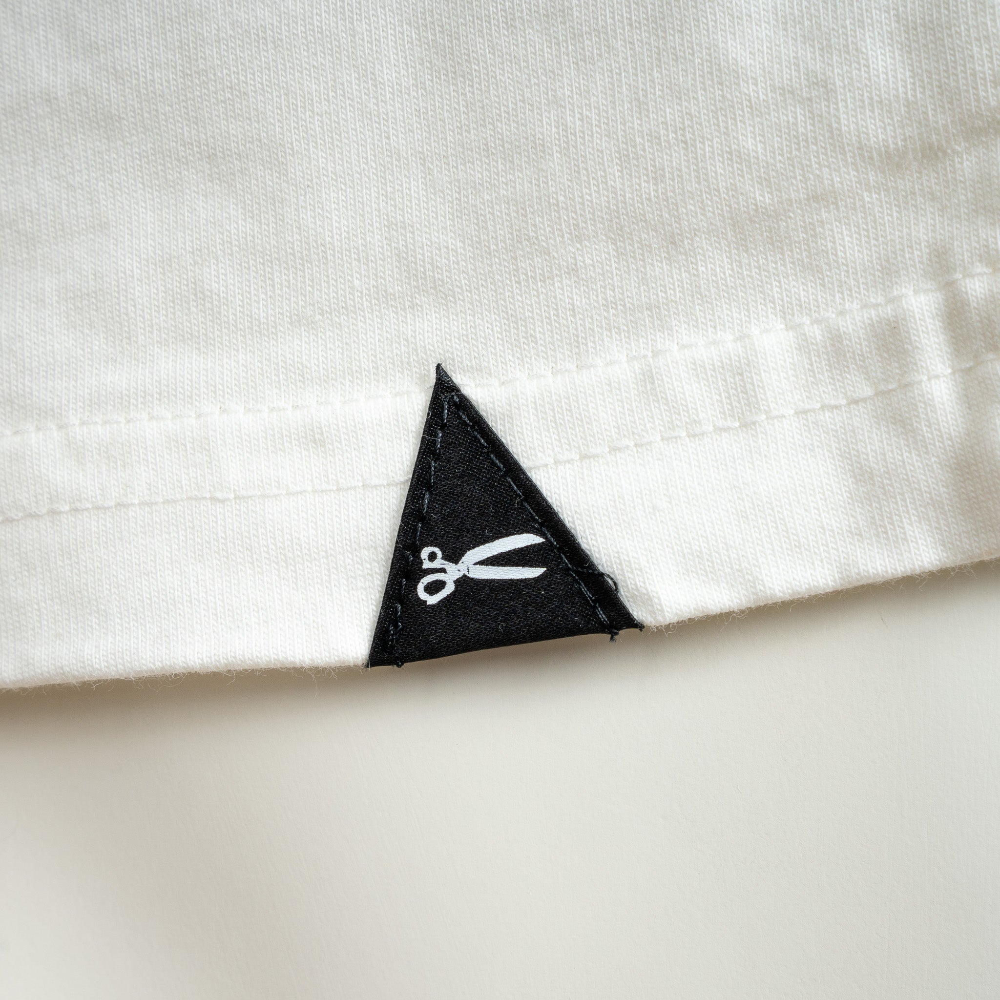 Denham T-Shirt Crème | Scissor Tee