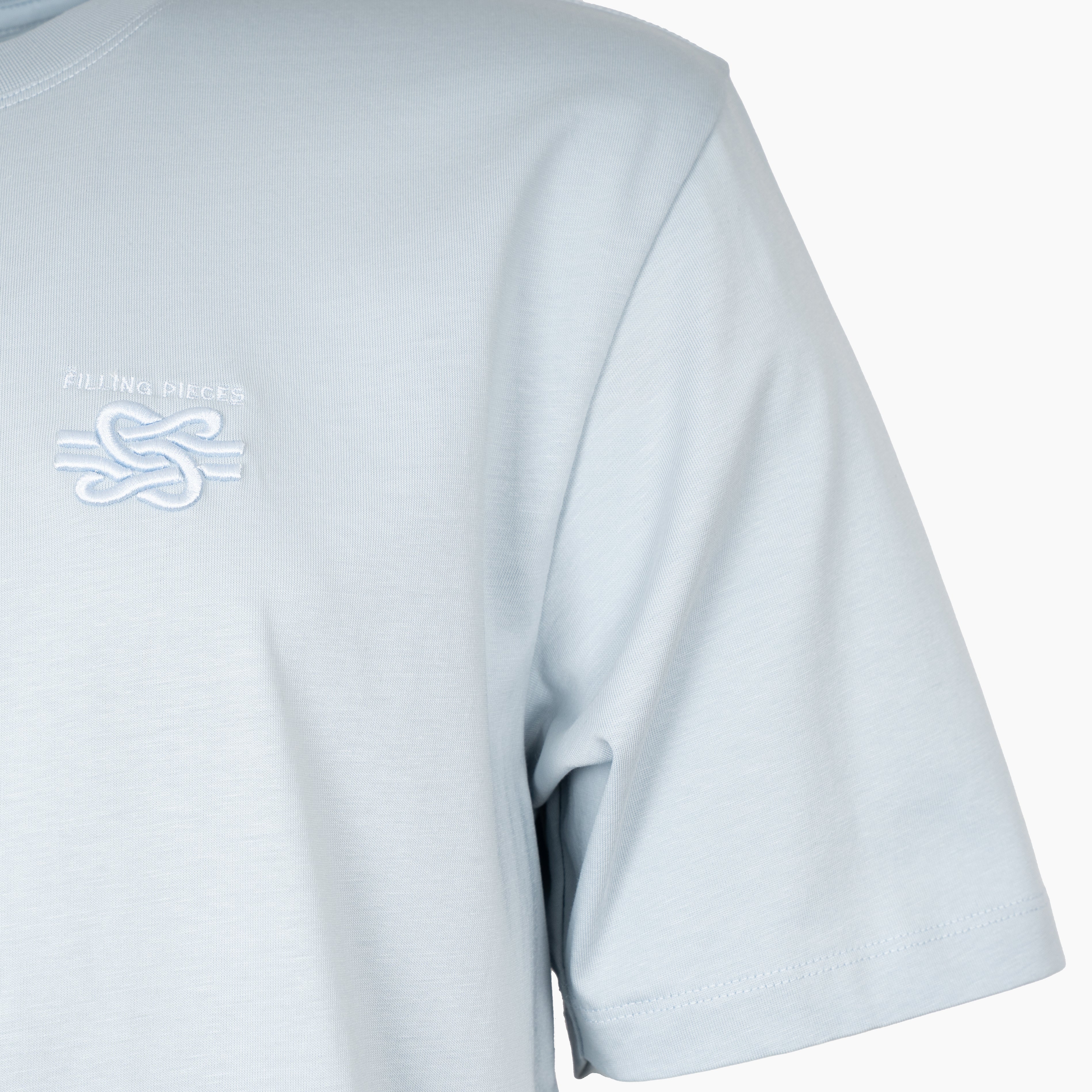 Filling Pieces T-Shirt Lichtblauw | Embroidered Knot