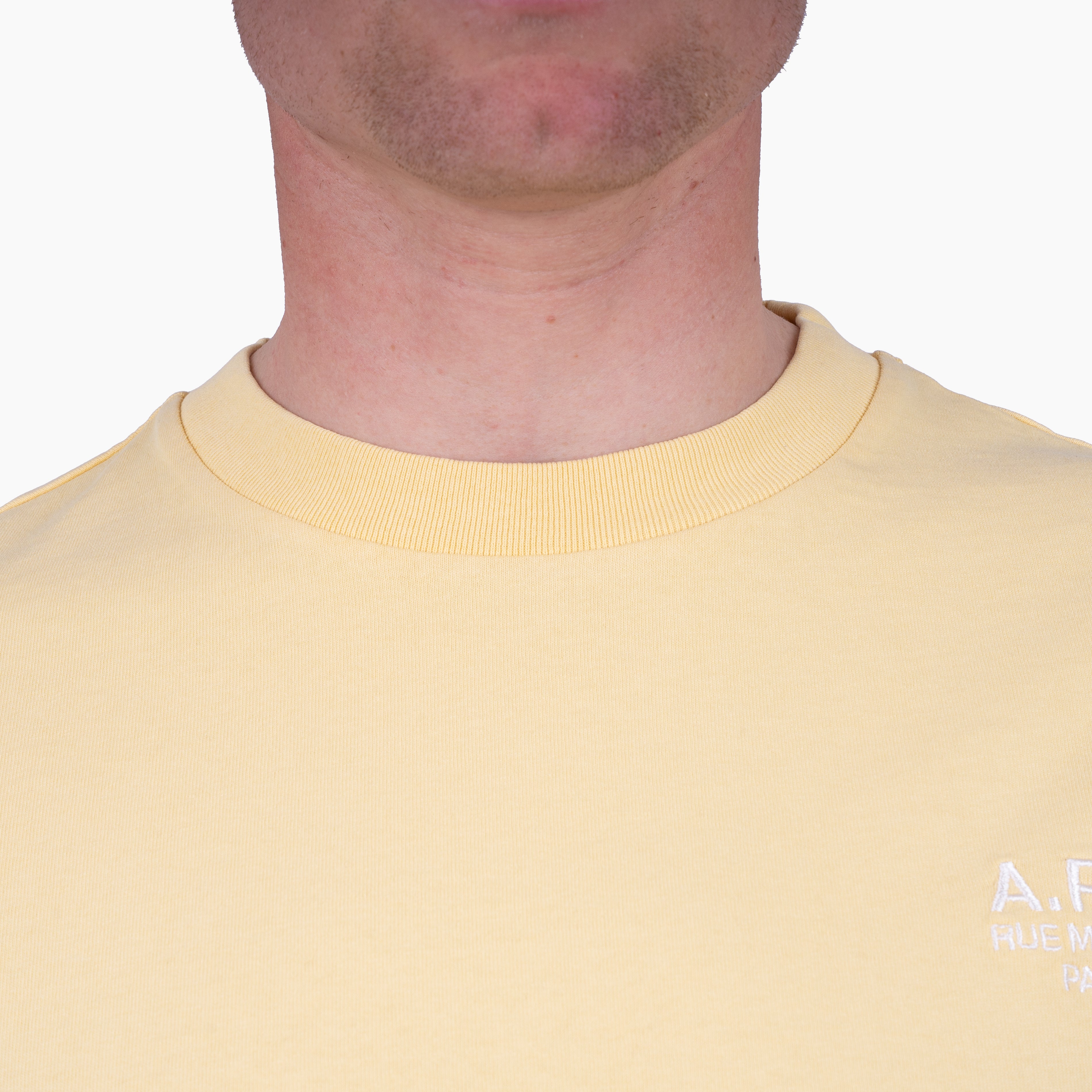 A.P.C. T-Shirt Geel | Rue Madame