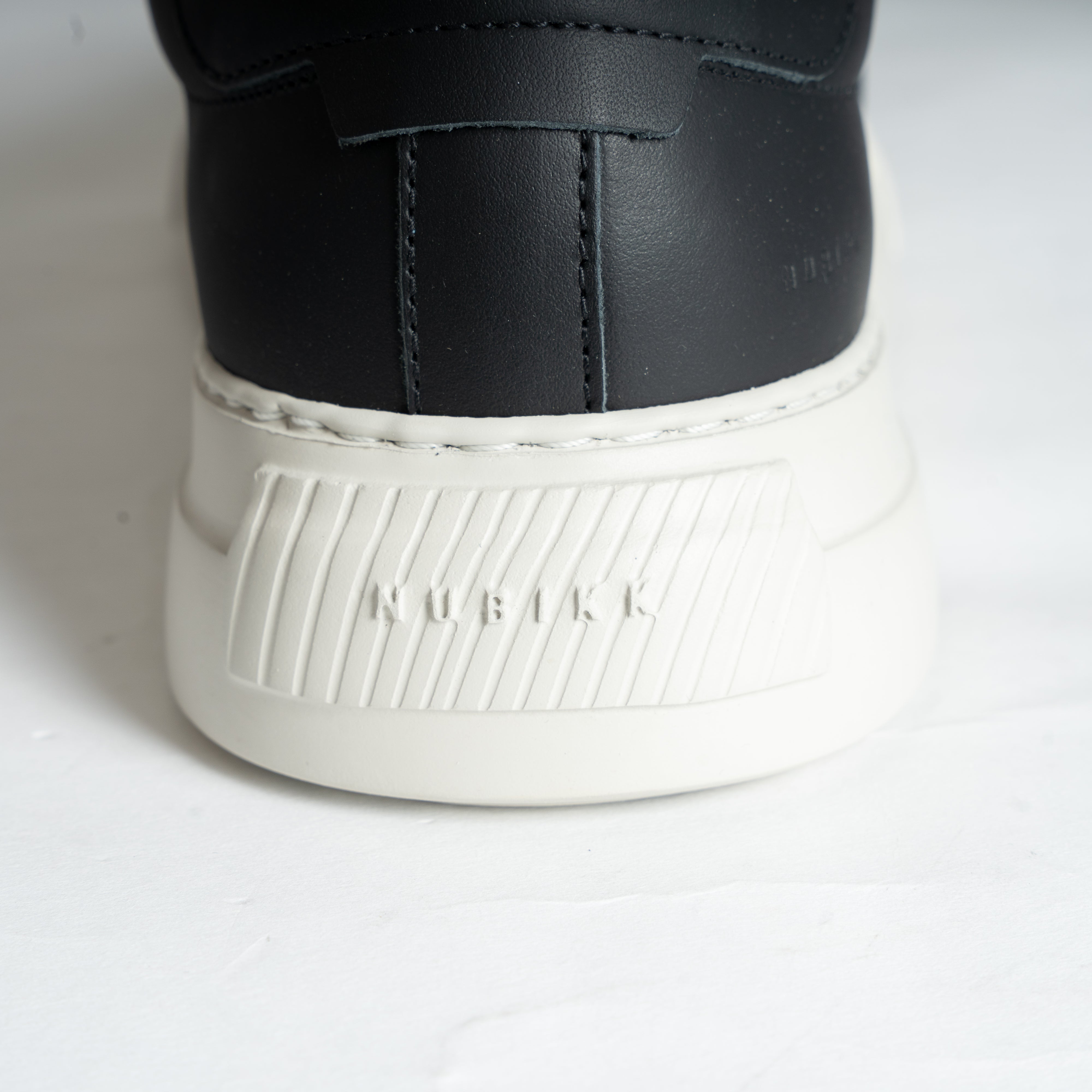 Nubikk Sneakers Zwart Leer | Caldera Tora