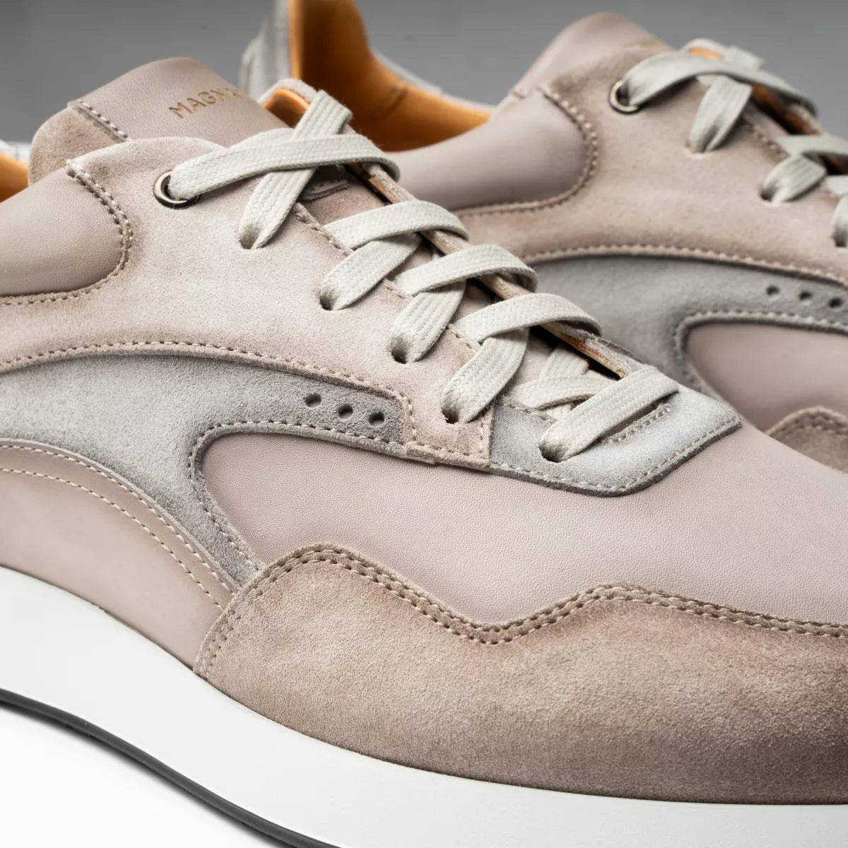 Magnanni Sneaker Lichtgrijs | Simo Tech Runner