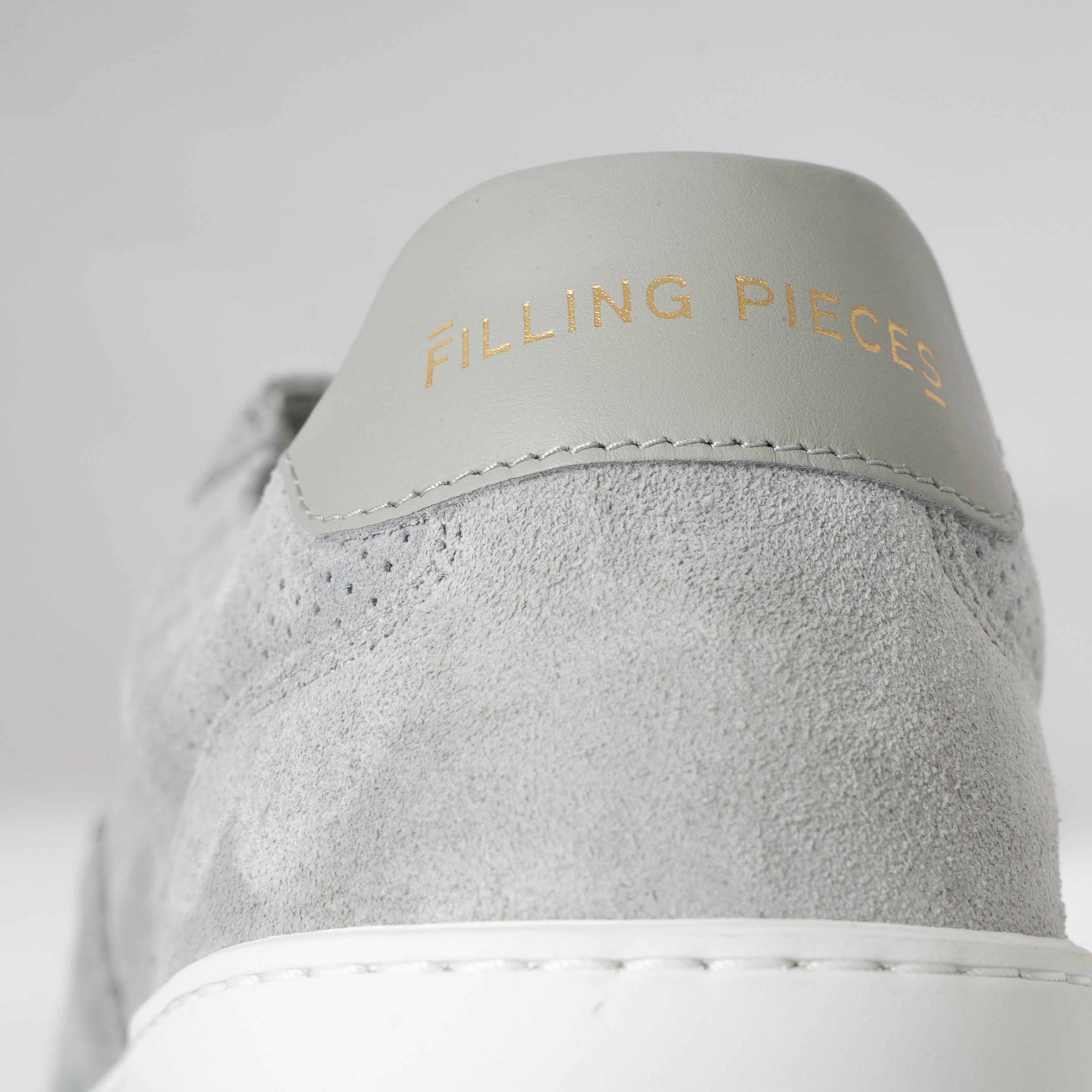 Filling Pieces Sneaker Grijs | Mondo Suede Perforated