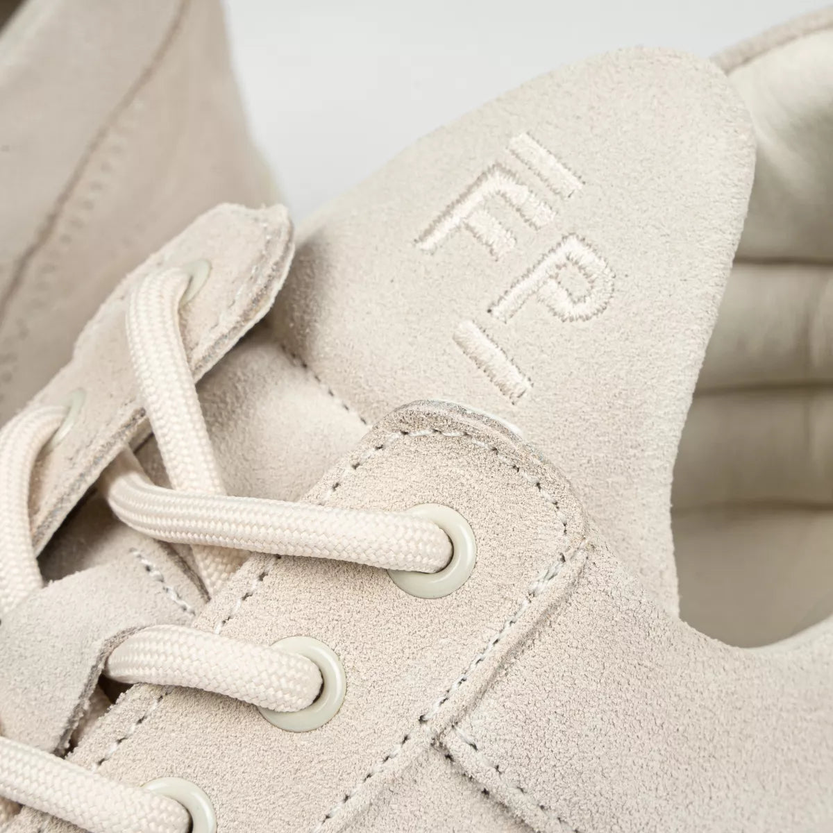 Filling Pieces Sneaker Beige | Low Top Organic Suede