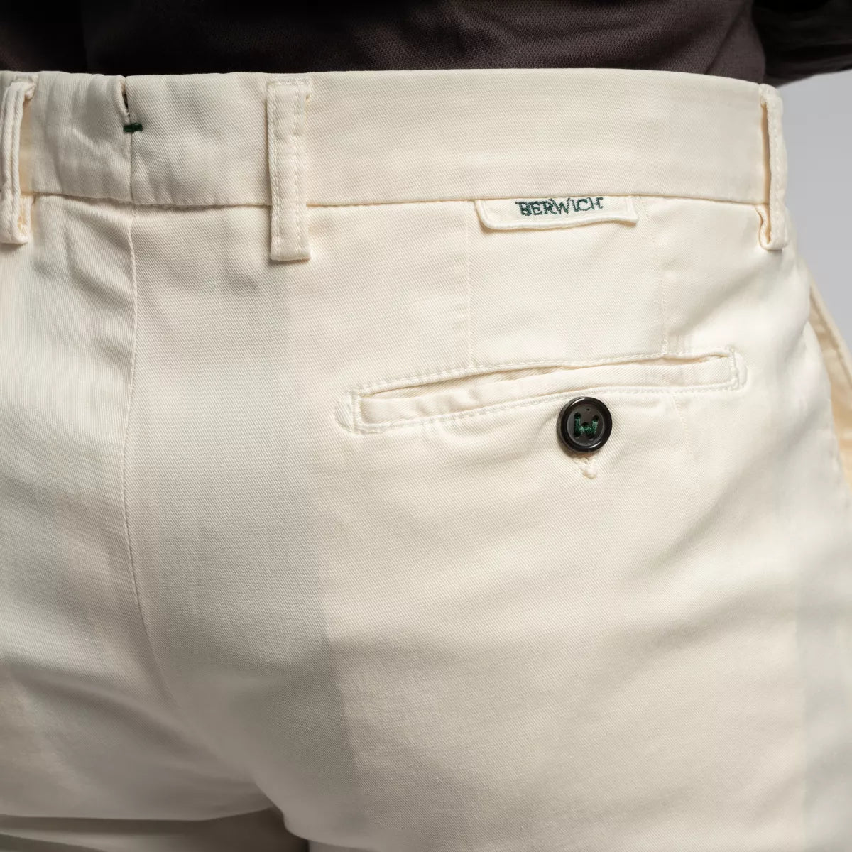 Berwich Chino Ecru | Morello OL0015X