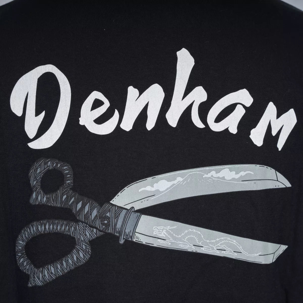 Denham T-Shirt met Backprint Zwart | Sabre Tee