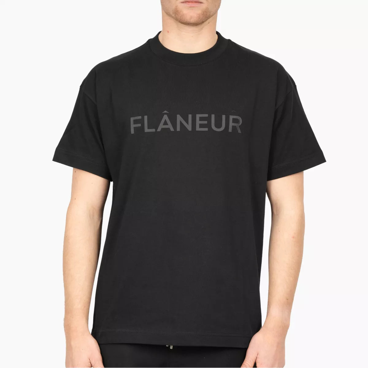 Flaneur Shirt Zwart | Tonal Logo