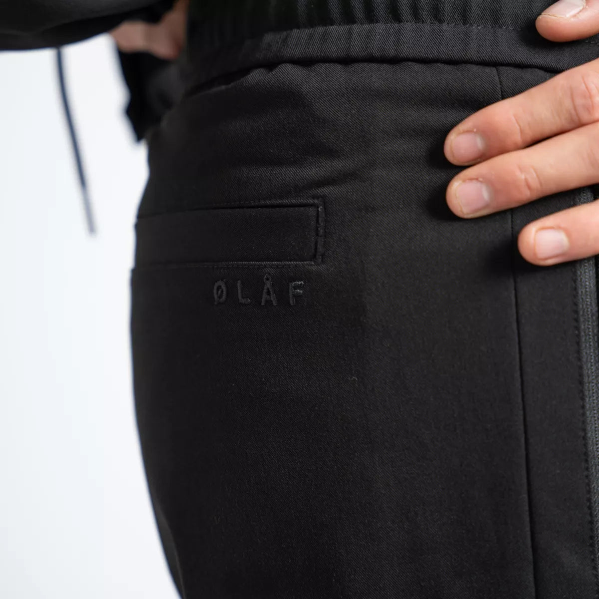 Olaf Broek Zwart | Elasticated Pants